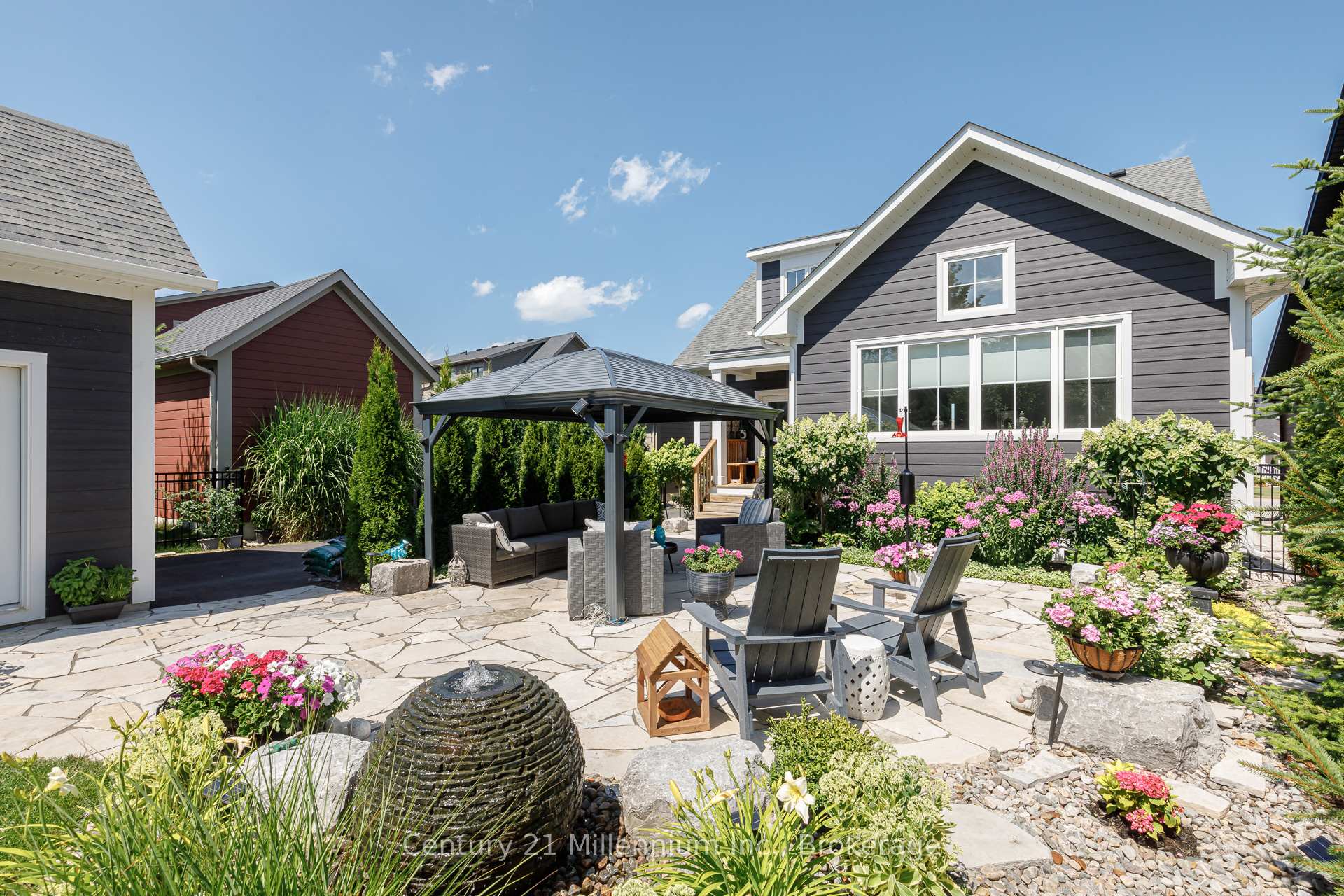 Photo 42 of 103 White Oak Crescent, Blue Mountains — HOMEH