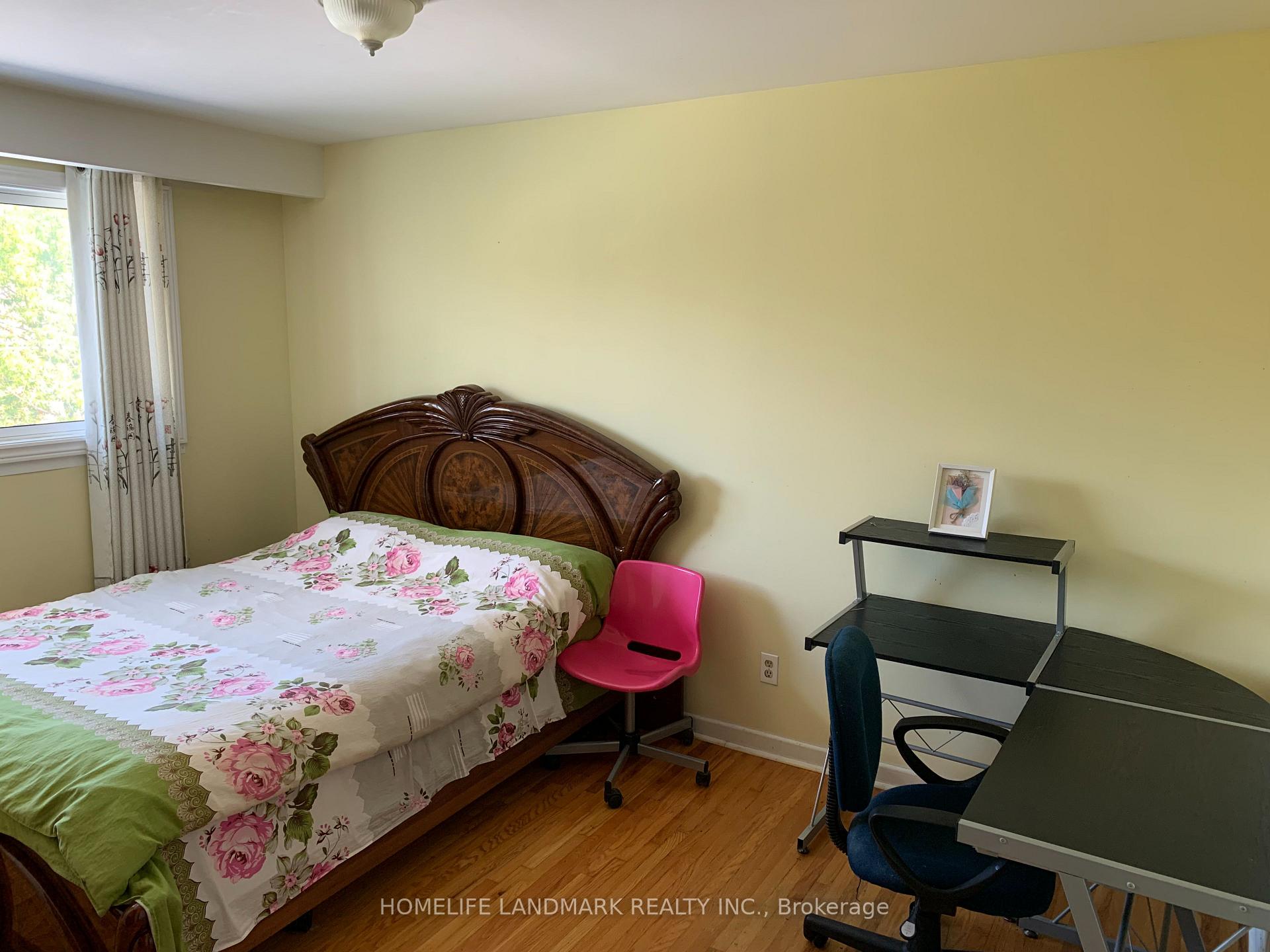 Photo 6 of 1245 Shamir Crescent, Mississauga, Erindale — HOMEH