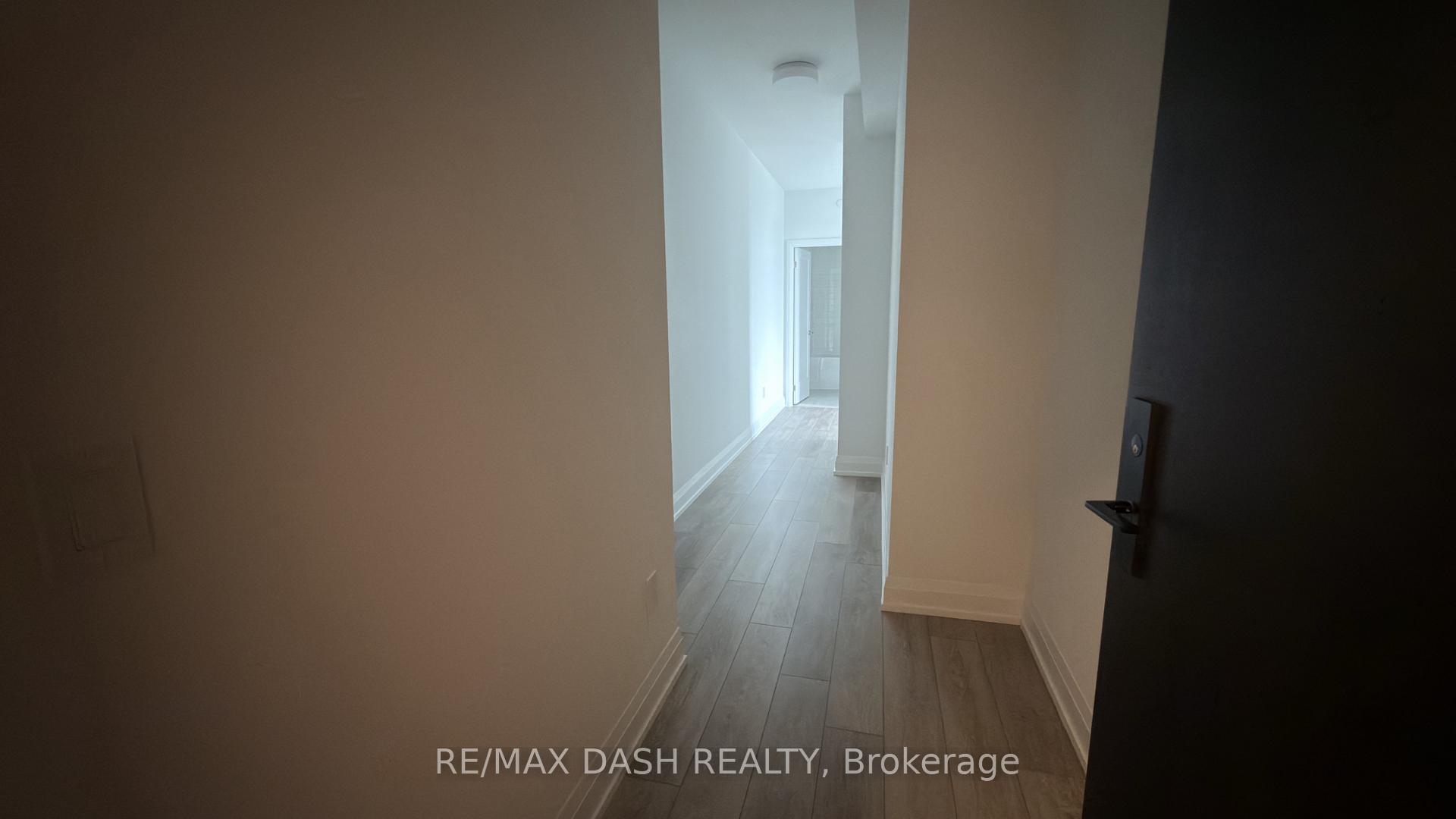 Photo 6 of Unit 3602, 20 Soudan Avenue, Toronto, Mount Pleasant West — HOMEH