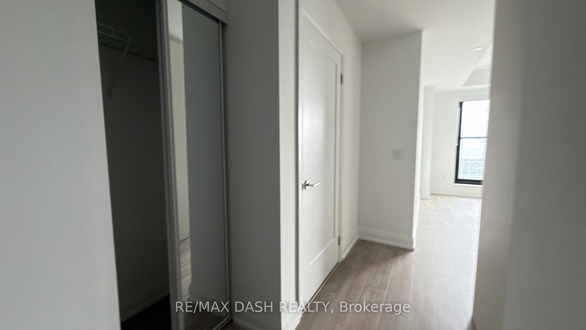 Photo 9 of Unit 3611, 20 Soudan Avenue, Toronto, Mount Pleasant West — HOMEH