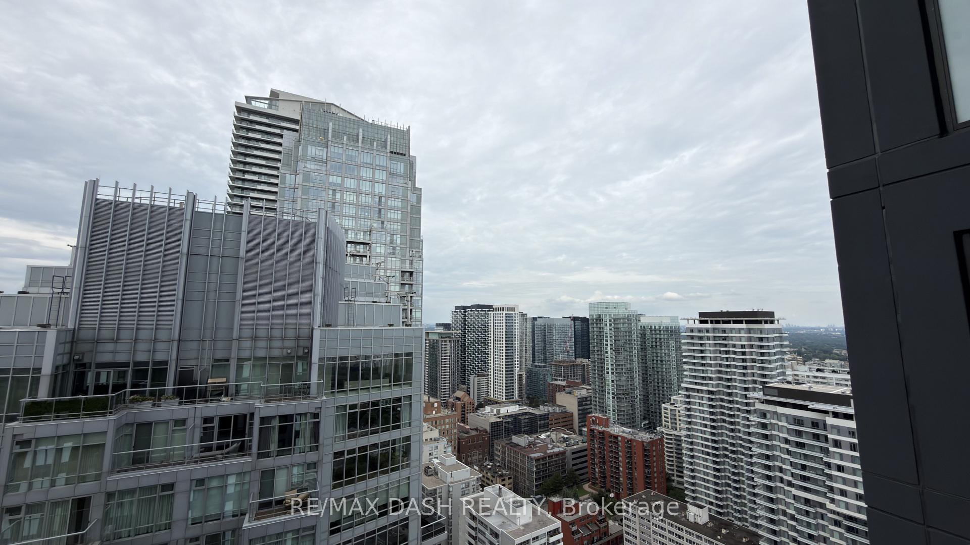 Photo 23 of Unit 3611, 20 Soudan Avenue, Toronto, Mount Pleasant West — HOMEH