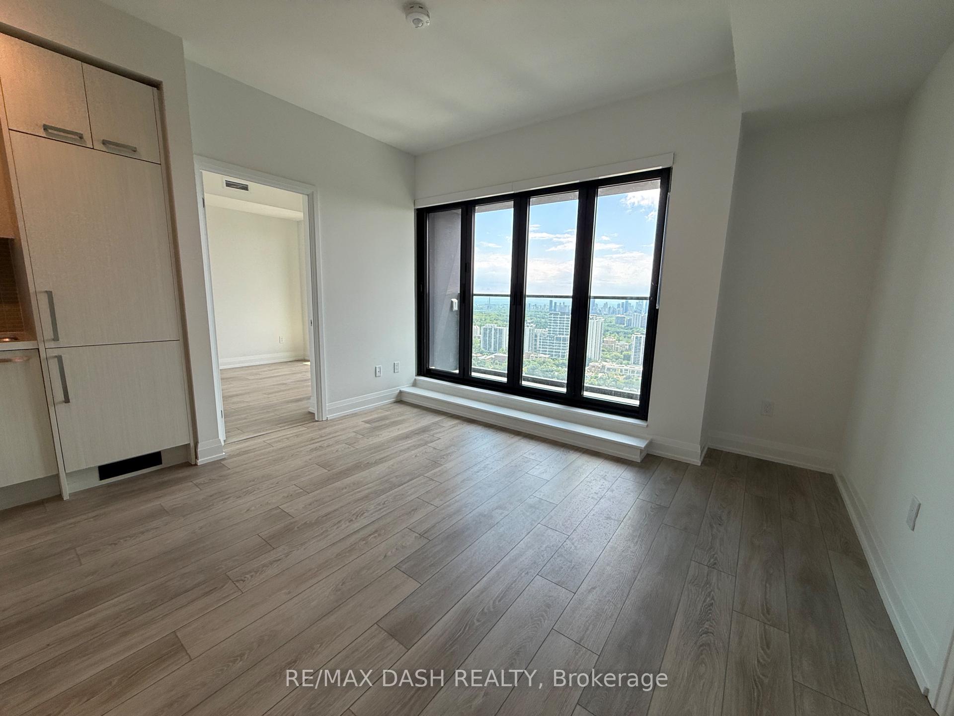 Photo 5 of Unit 3603, 20 Soudan Avenue, Toronto, Mount Pleasant West — HOMEH