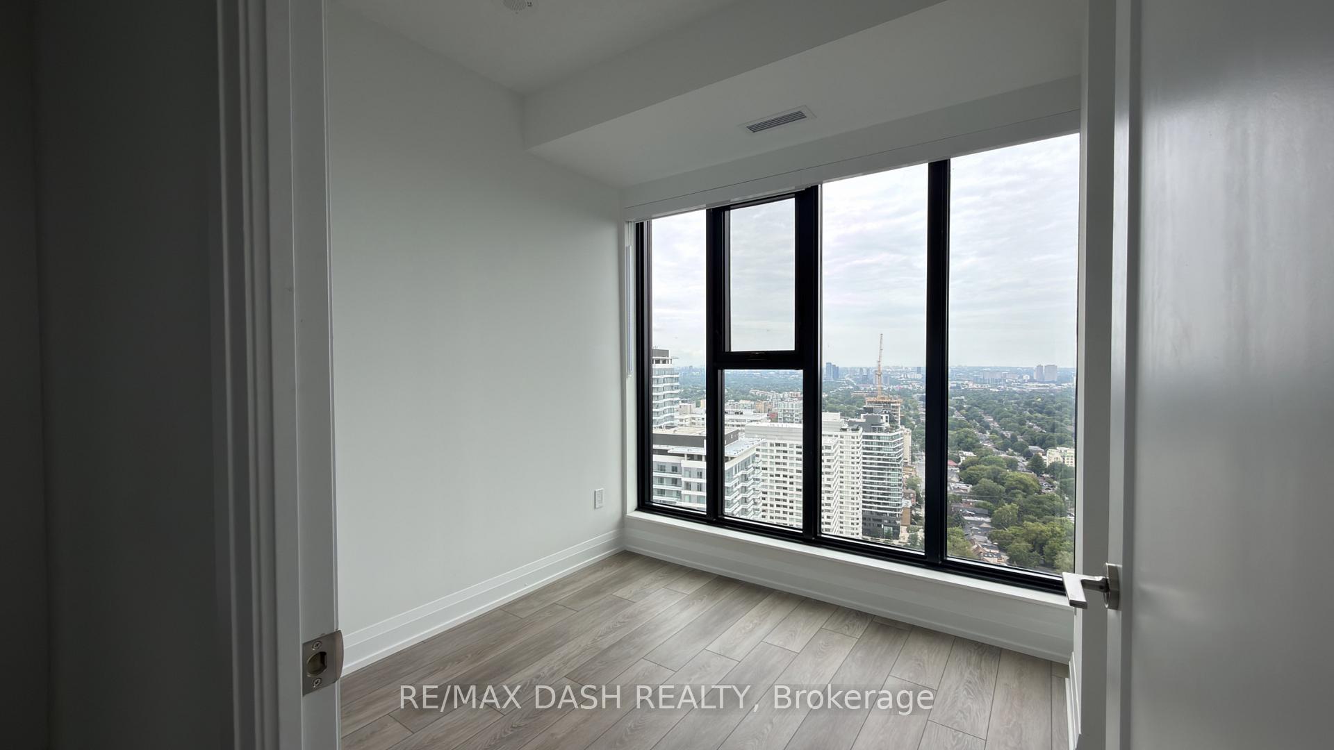Photo 15 of Unit 3603, 20 Soudan Avenue, Toronto, Mount Pleasant West — HOMEH