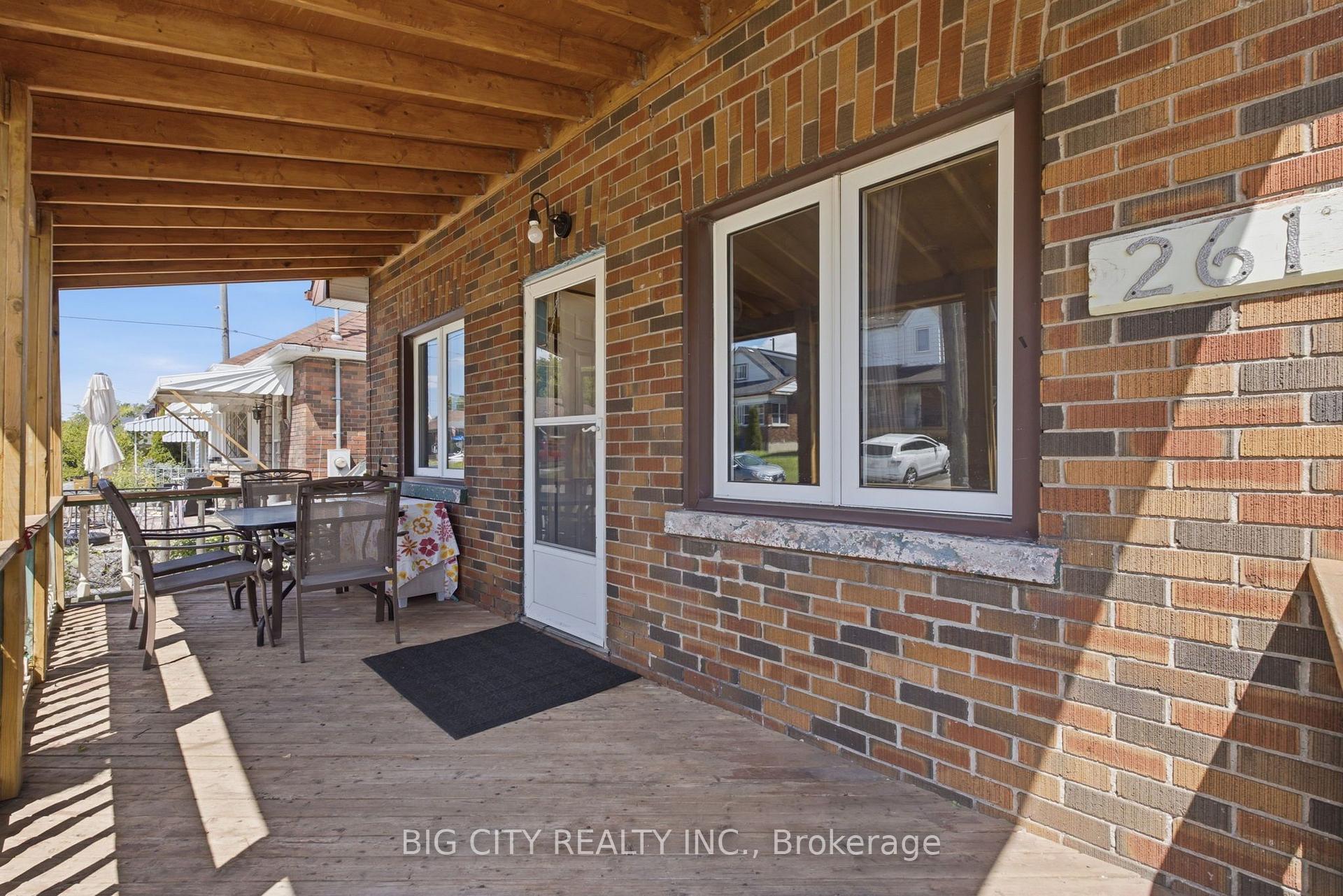Photo 3 of 261 Clarke Street, Oshawa, Central — HOMEH