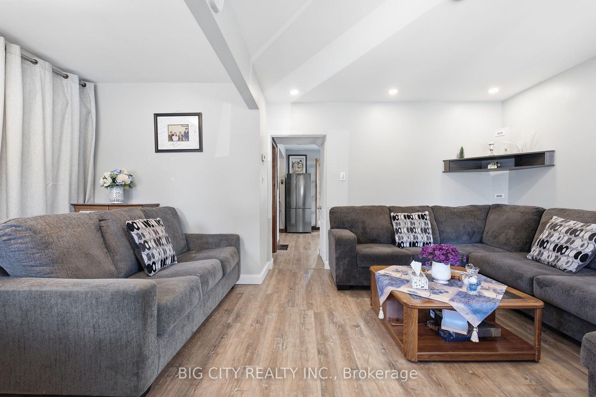 Photo 7 of 261 Clarke Street, Oshawa, Central — HOMEH