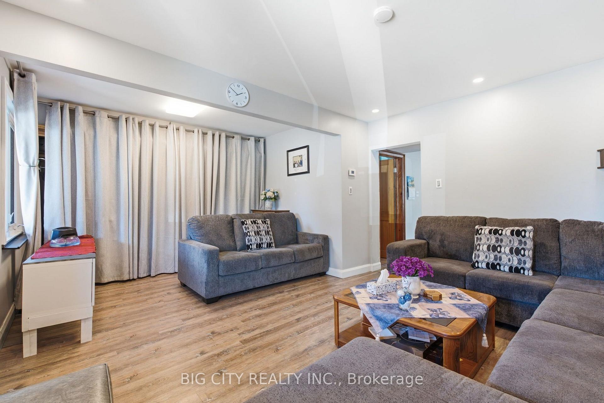 Photo 9 of 261 Clarke Street, Oshawa, Central — HOMEH