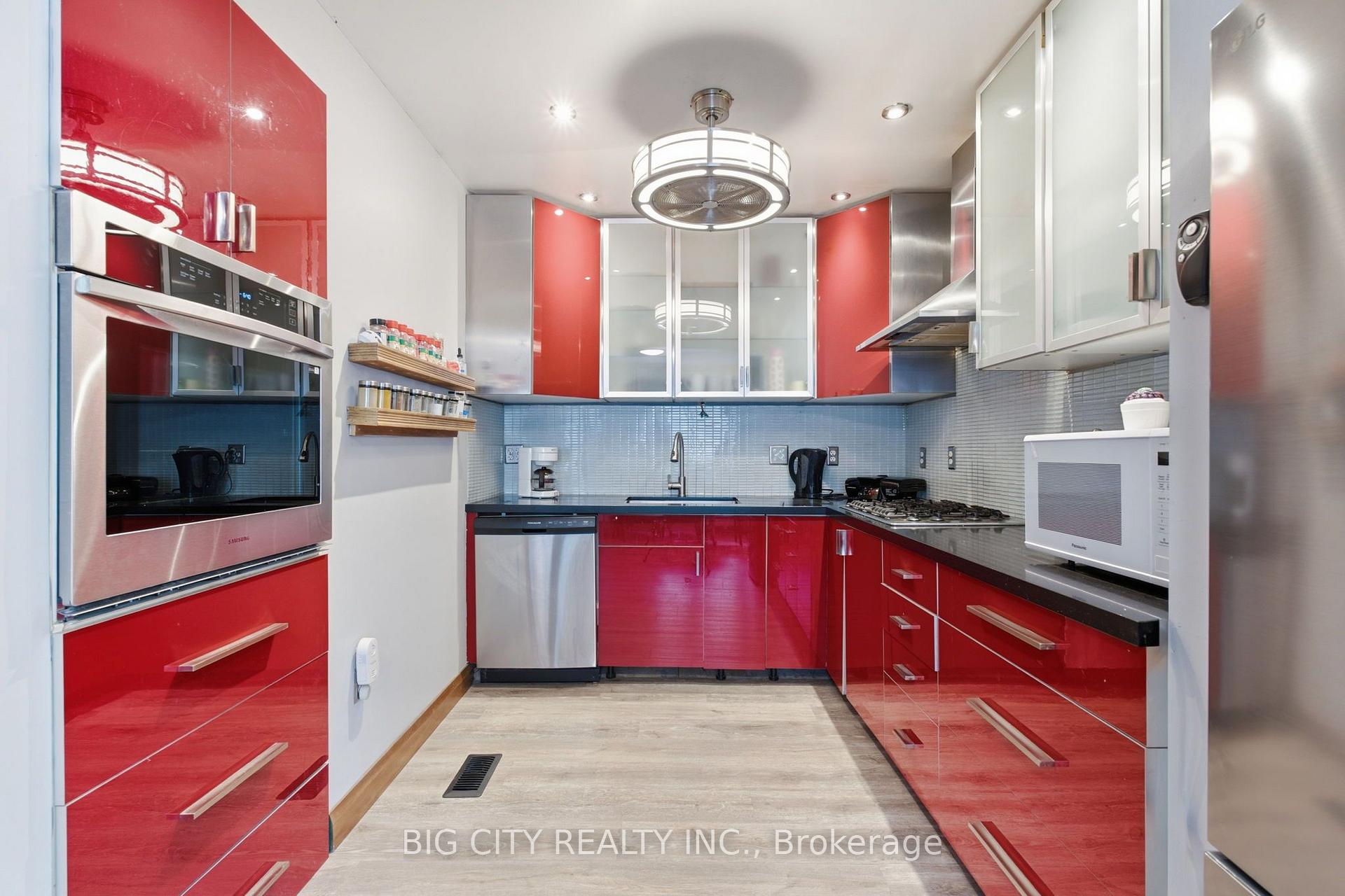 Photo 14 of 261 Clarke Street, Oshawa, Central — HOMEH