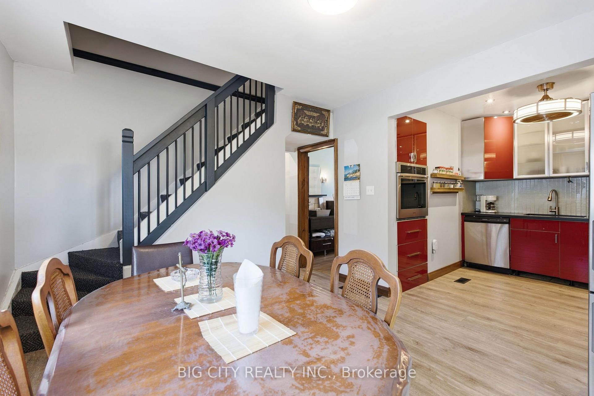 Photo 17 of 261 Clarke Street, Oshawa, Central — HOMEH