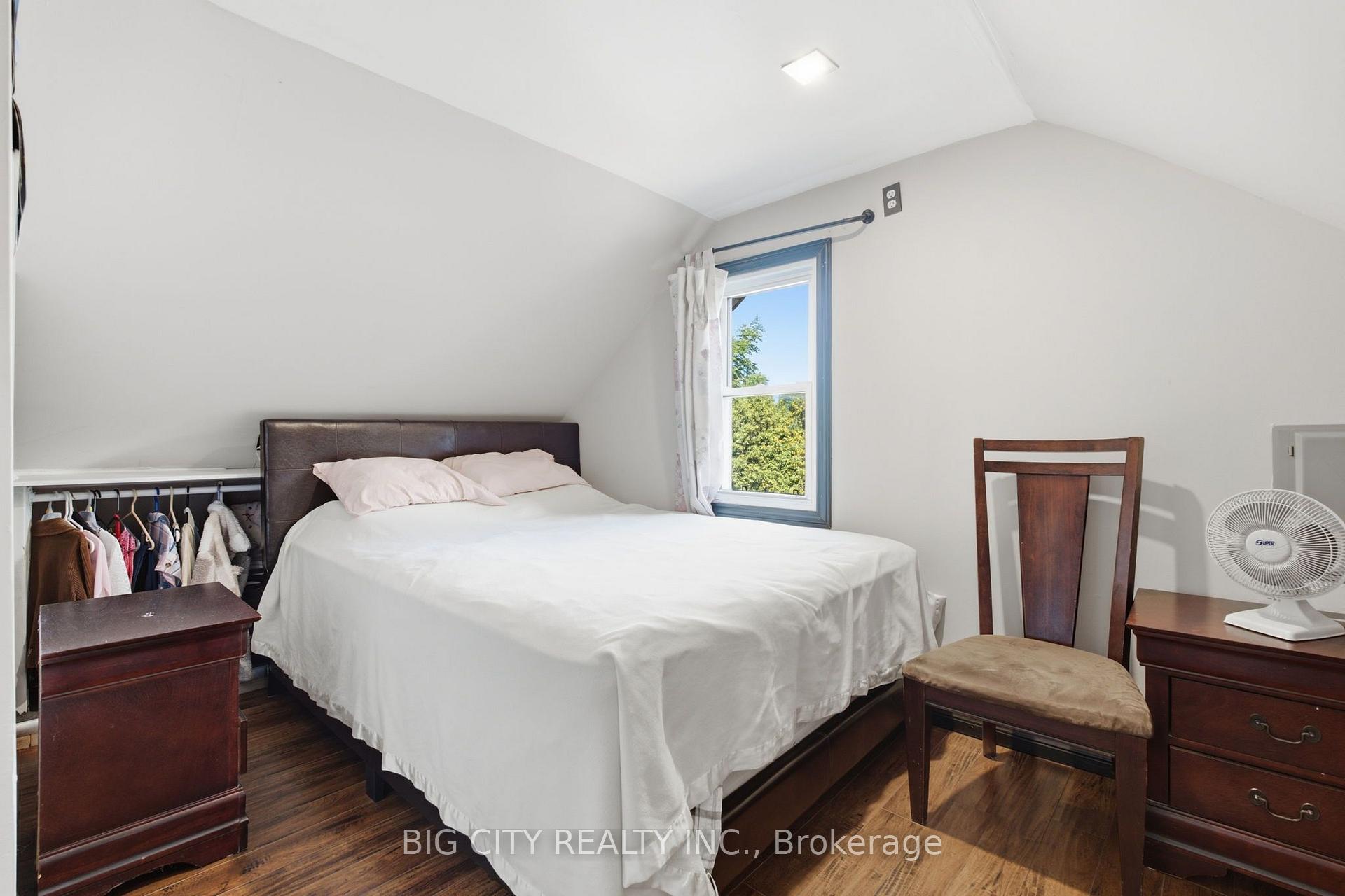 Photo 20 of 261 Clarke Street, Oshawa, Central — HOMEH