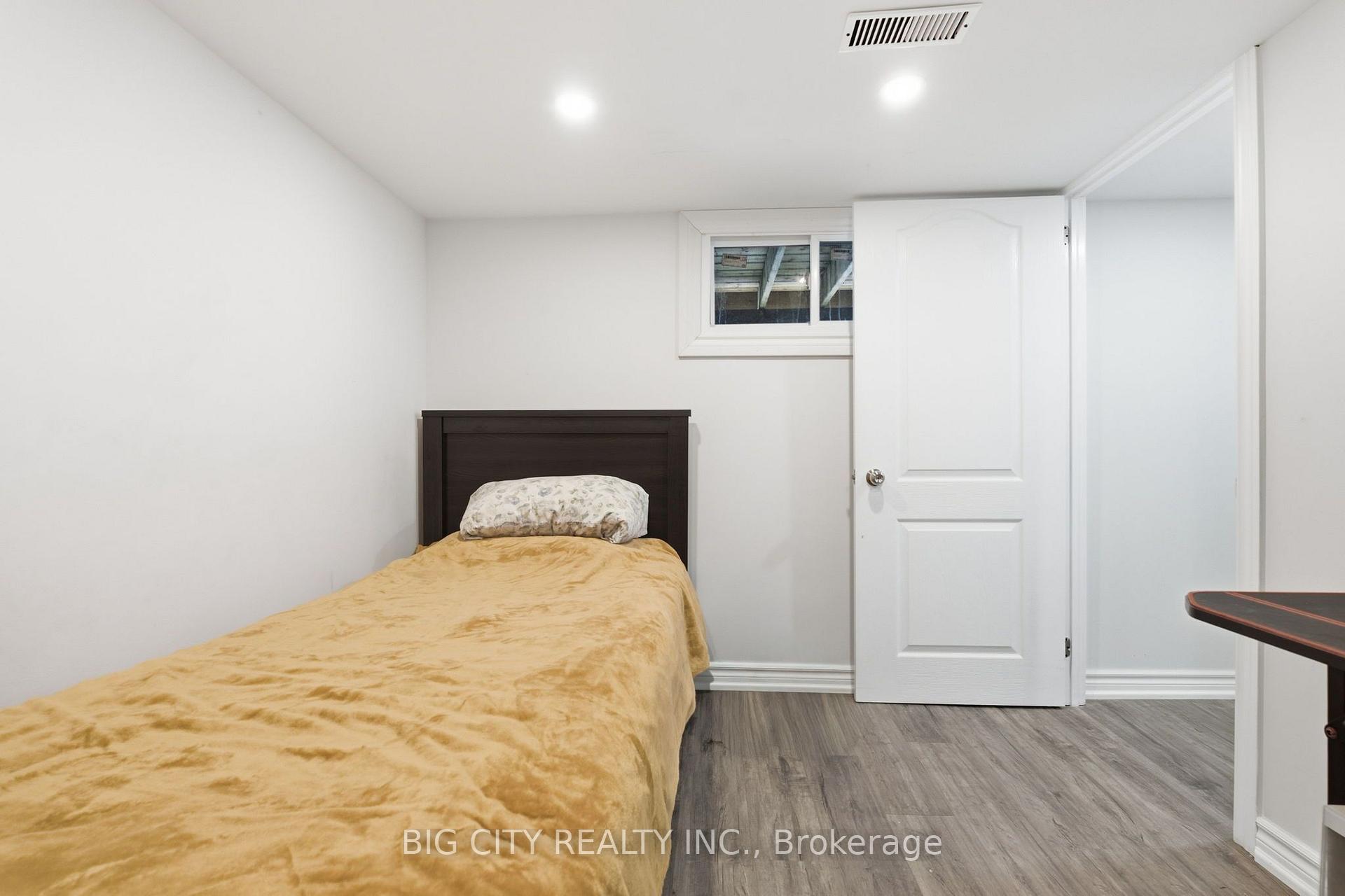 Photo 26 of 261 Clarke Street, Oshawa, Central — HOMEH