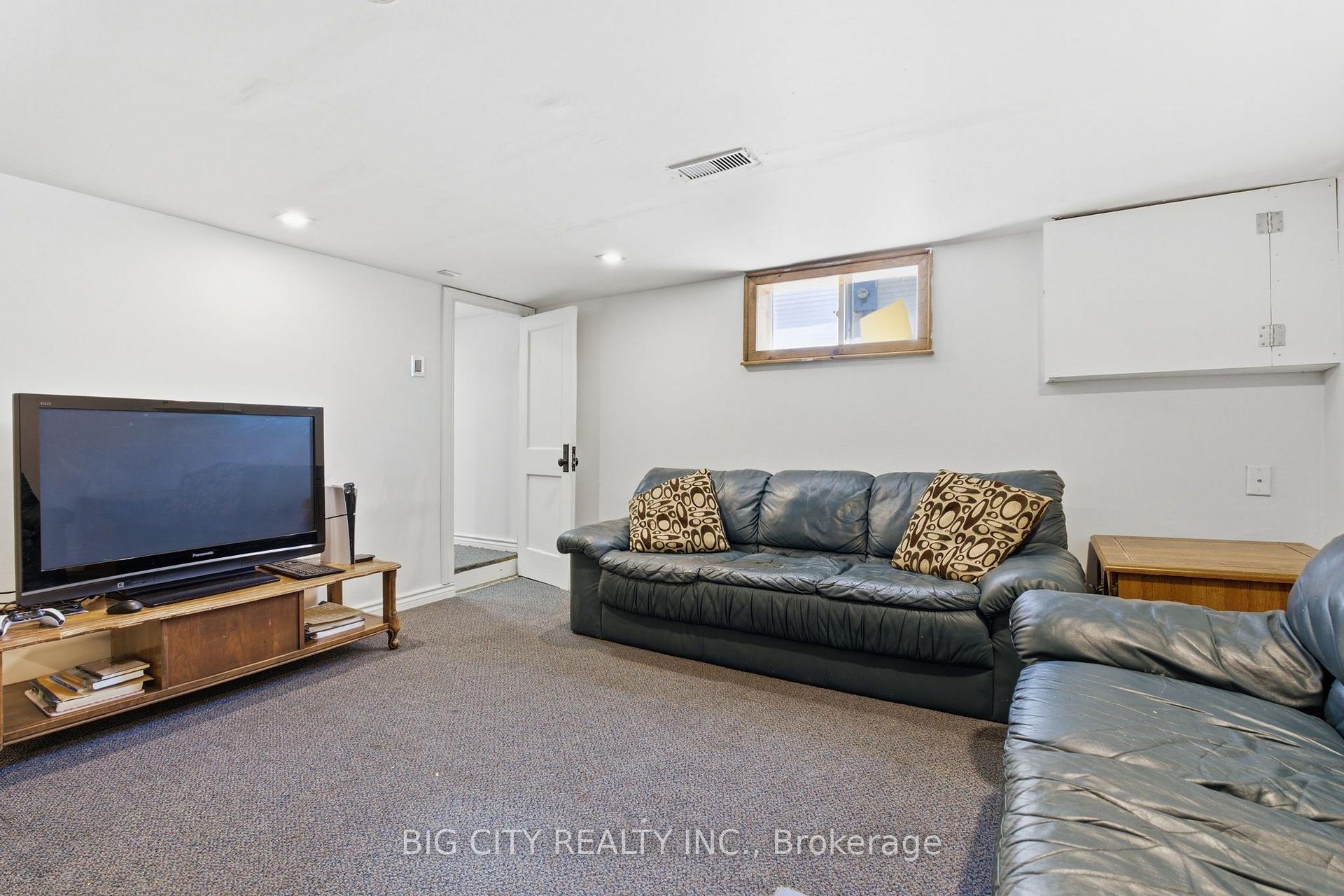 Photo 29 of 261 Clarke Street, Oshawa, Central — HOMEH