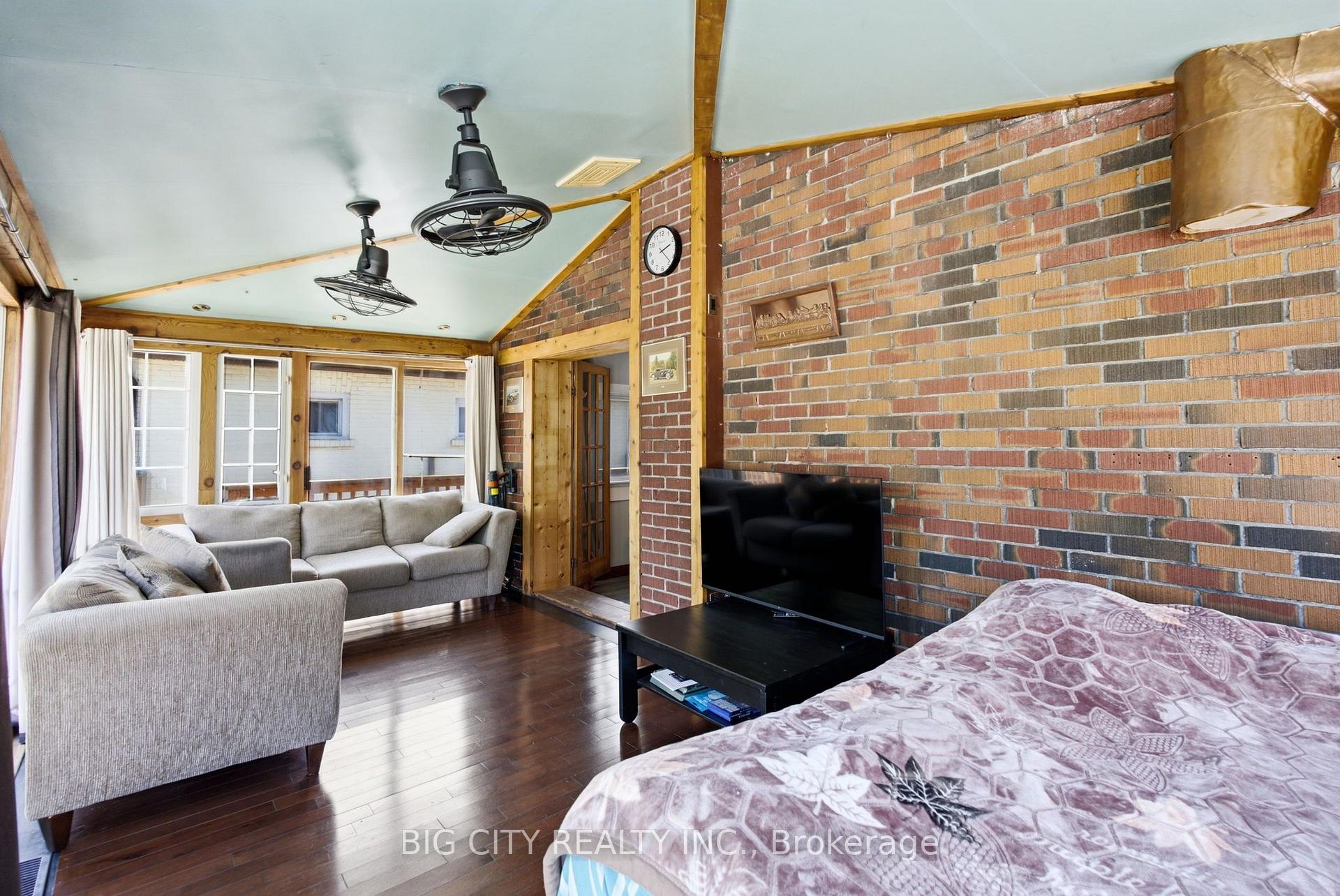 Photo 35 of 261 Clarke Street, Oshawa, Central — HOMEH