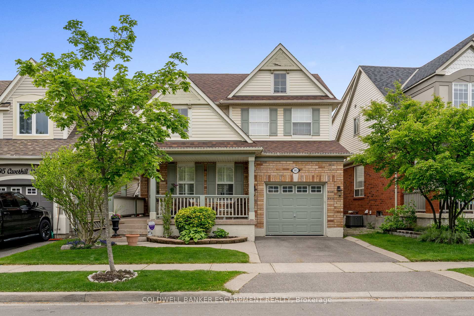 Photo 1 of 593 Caverhill Crescent, Milton, Clarke — HOMEH