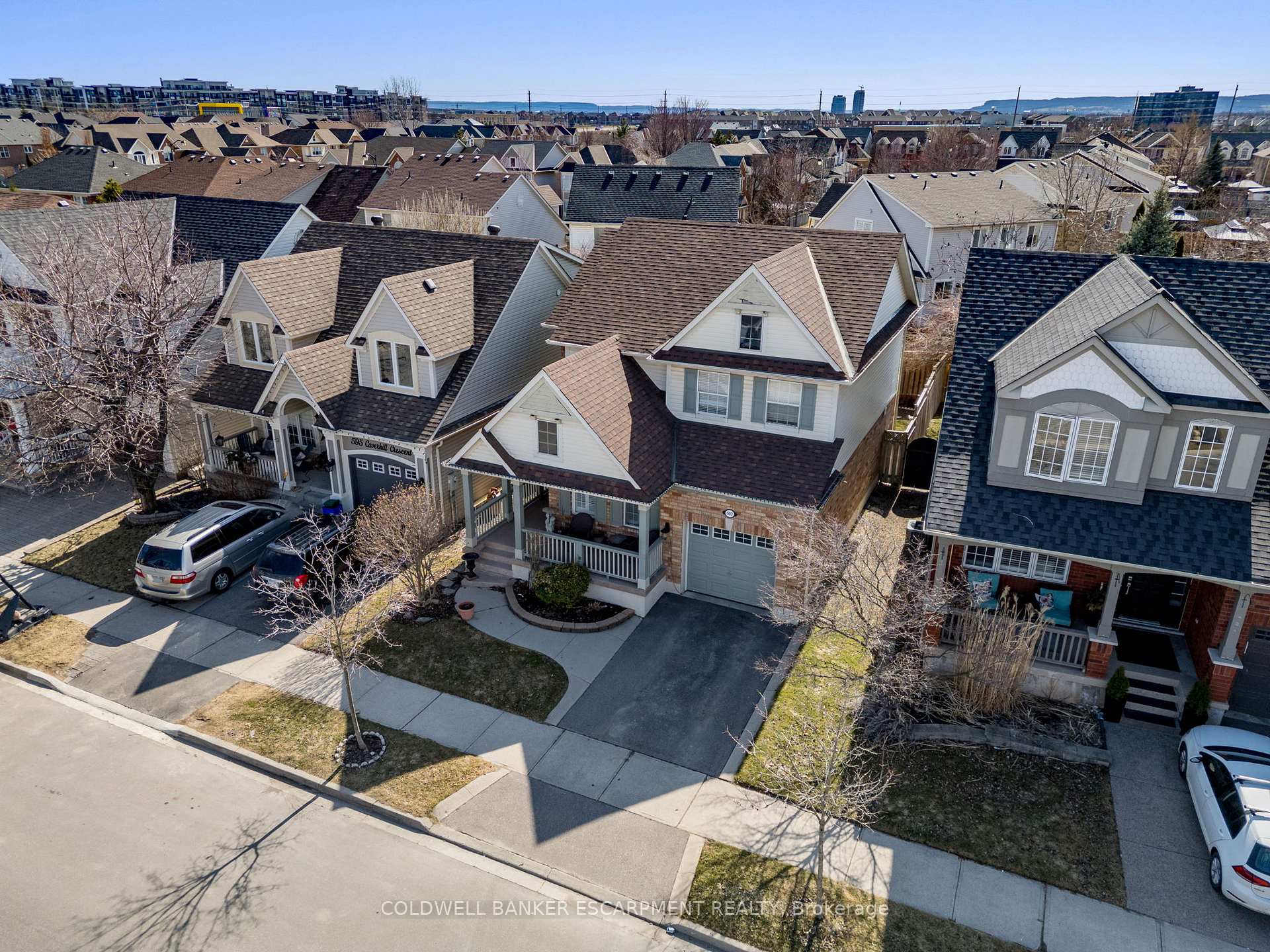 Photo 3 of 593 Caverhill Crescent, Milton, Clarke — HOMEH