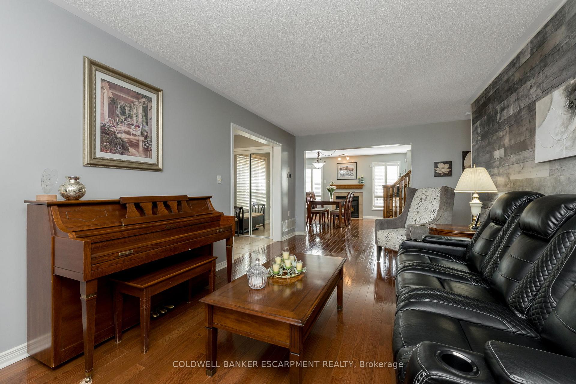 Photo 7 of 593 Caverhill Crescent, Milton, Clarke — HOMEH