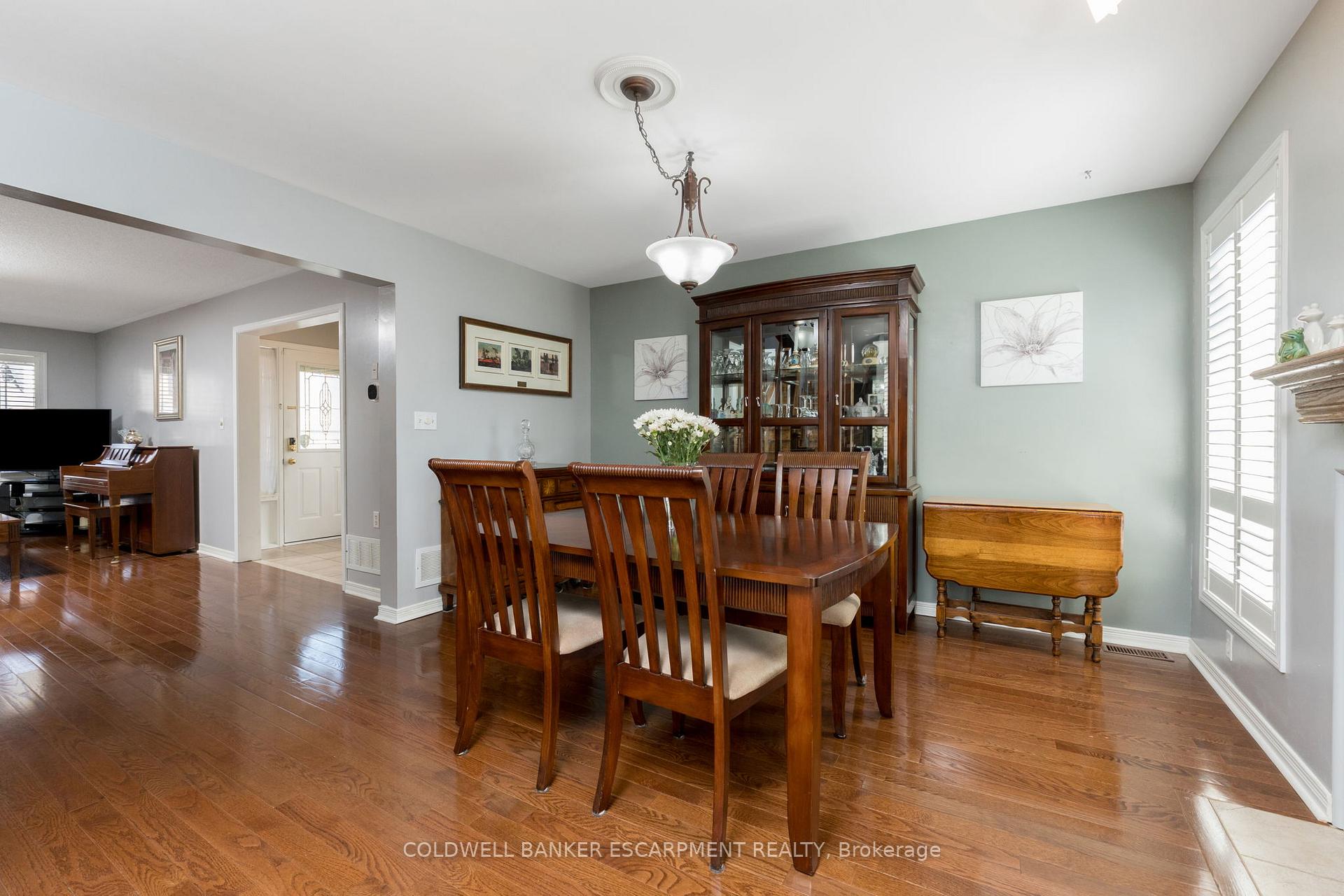Photo 11 of 593 Caverhill Crescent, Milton, Clarke — HOMEH