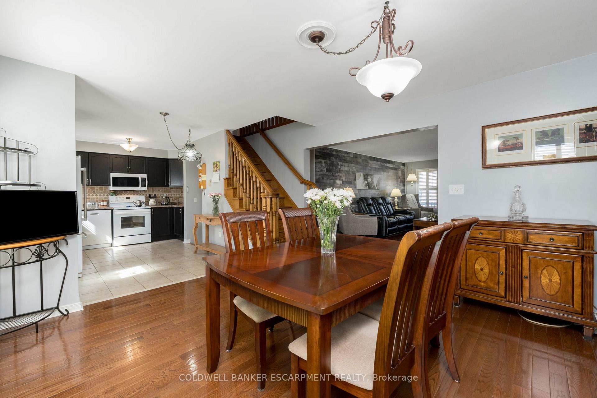 Photo 12 of 593 Caverhill Crescent, Milton, Clarke — HOMEH