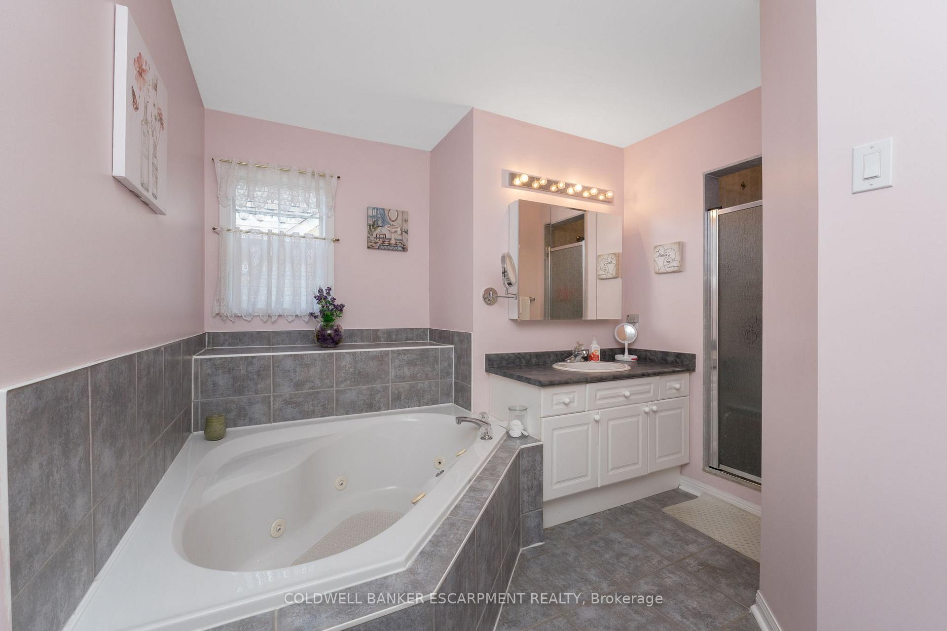 Photo 32 of 593 Caverhill Crescent, Milton, Clarke — HOMEH