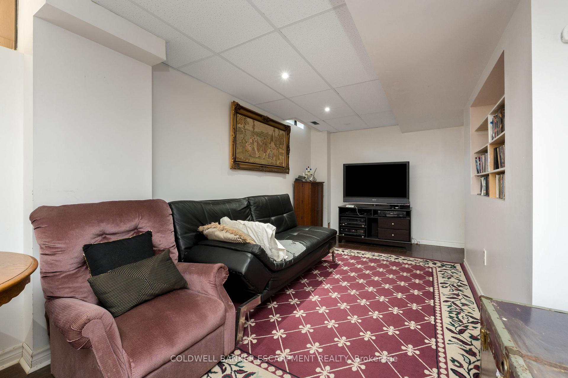 Photo 36 of 593 Caverhill Crescent, Milton, Clarke — HOMEH