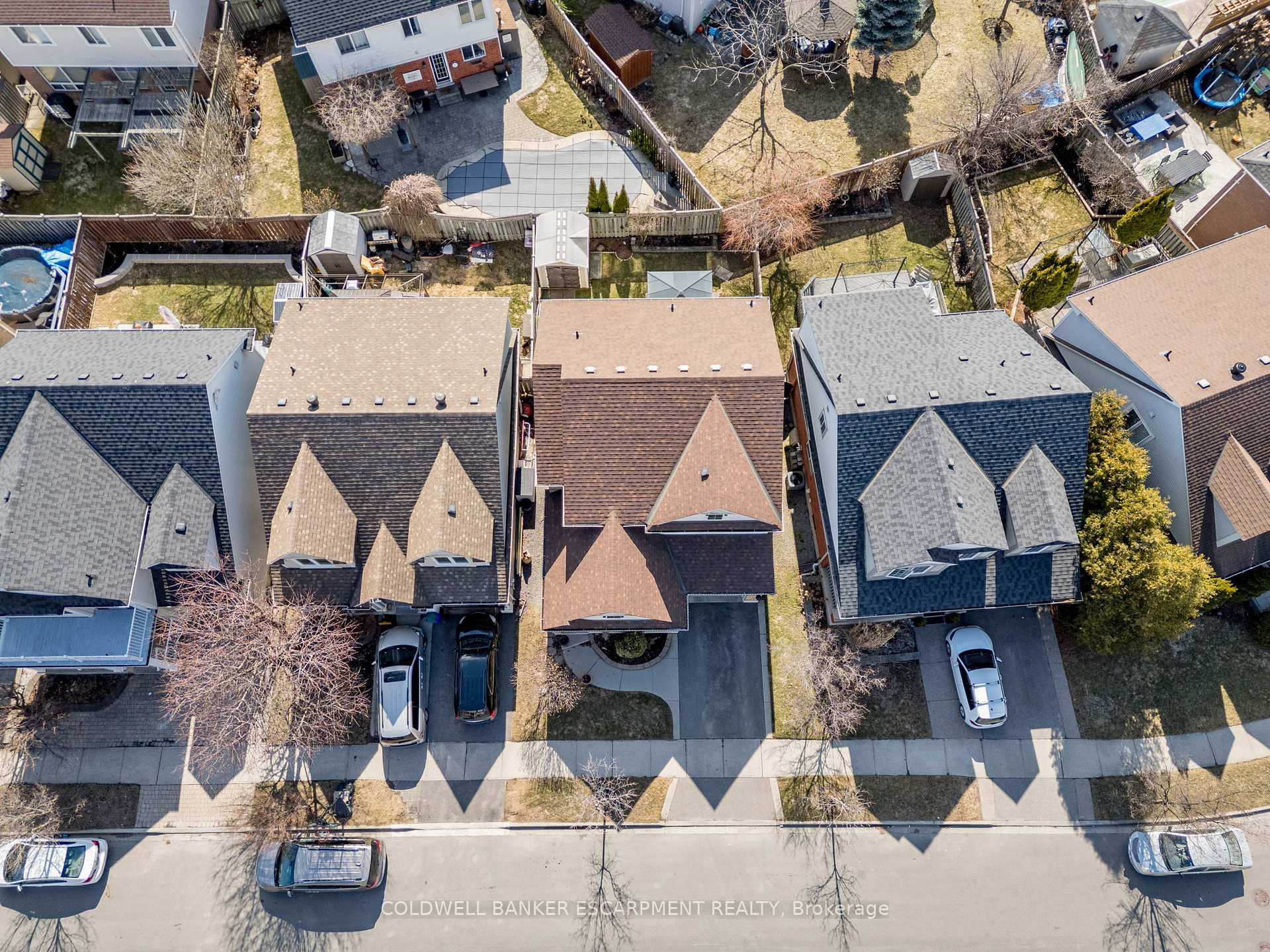 Photo 48 of 593 Caverhill Crescent, Milton, Clarke — HOMEH