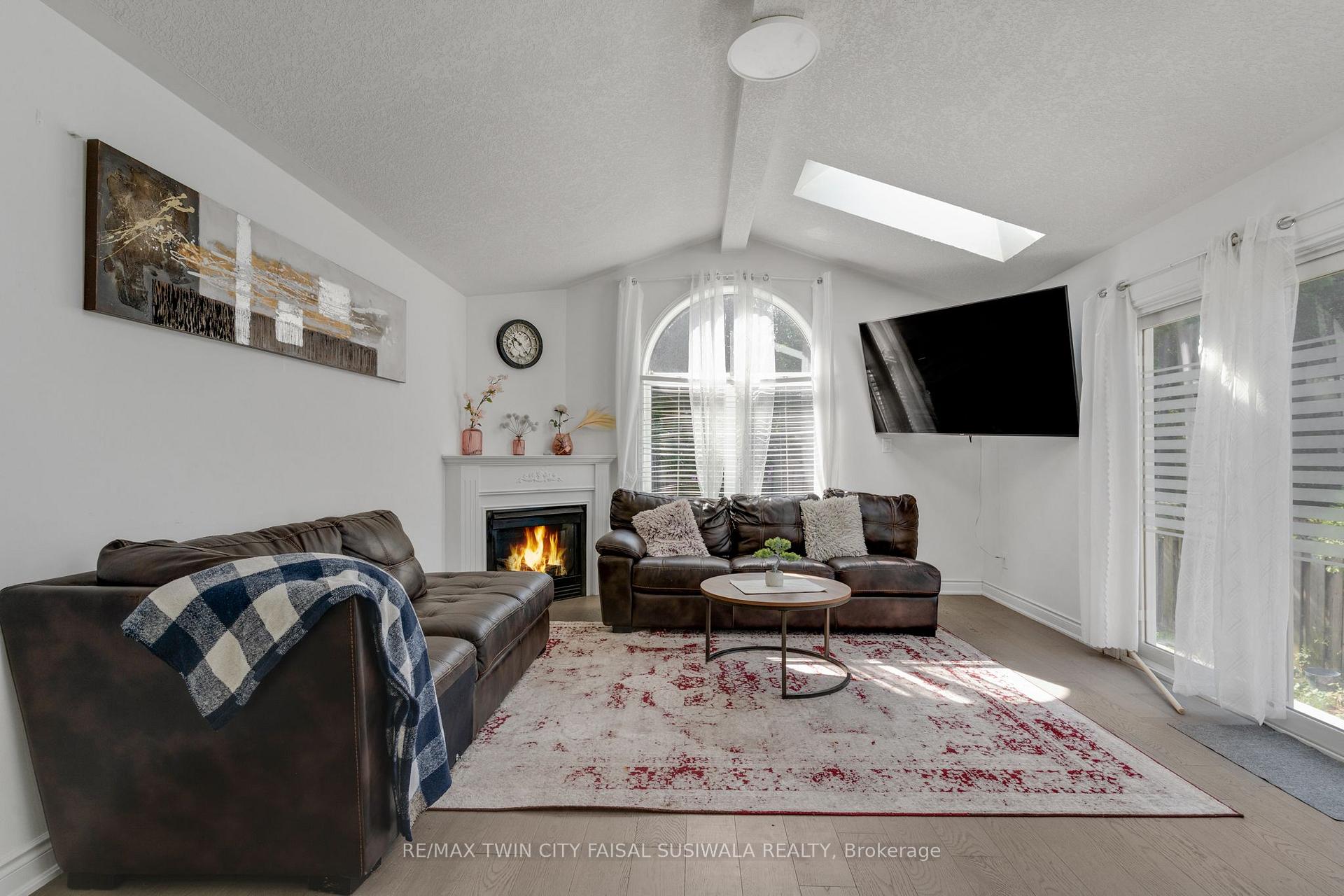 Photo 12 of 100 Anglerock Drive, Cambridge, Fiddlesticks — HOMEH