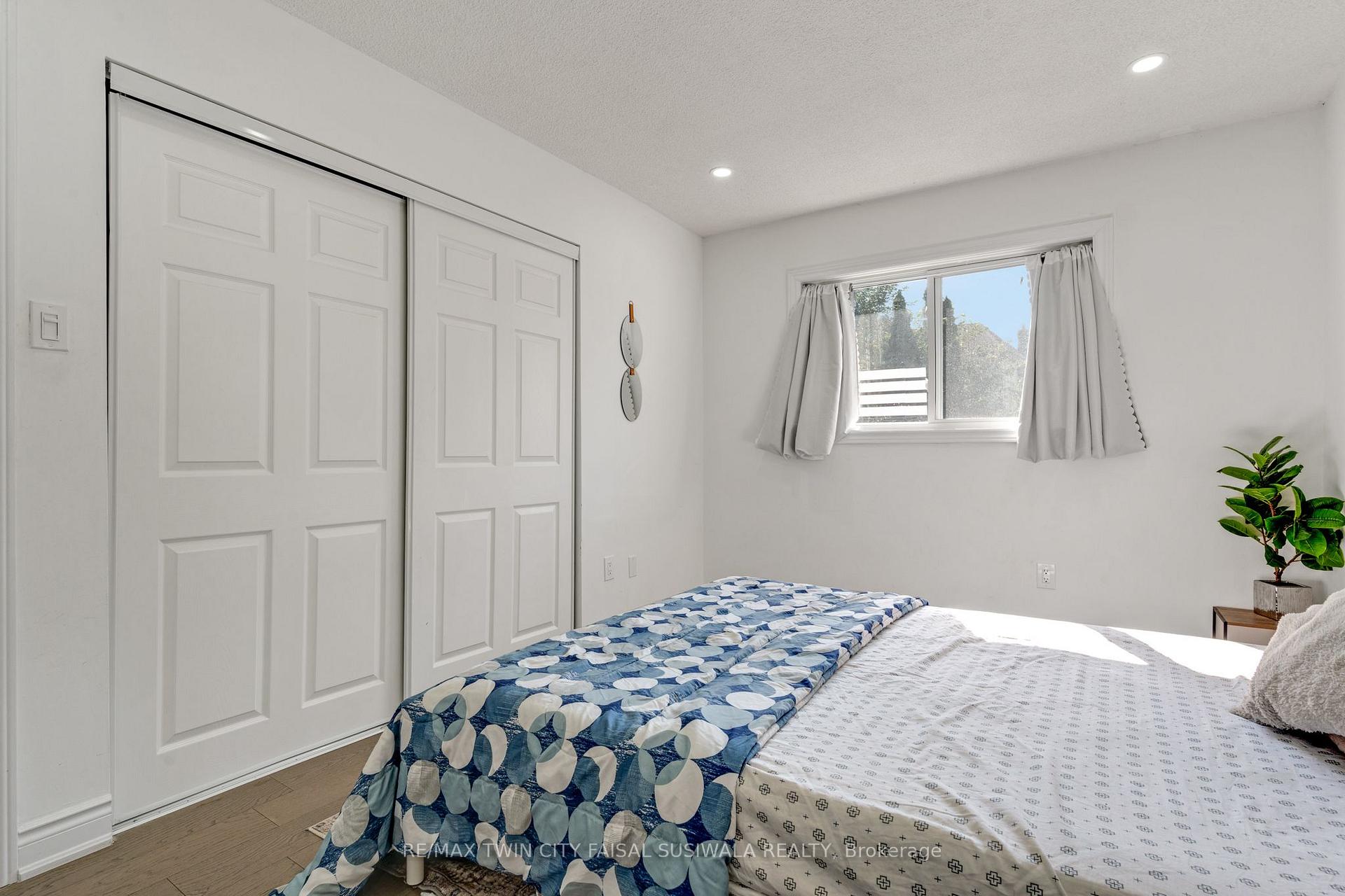 Photo 18 of 100 Anglerock Drive, Cambridge, Fiddlesticks — HOMEH