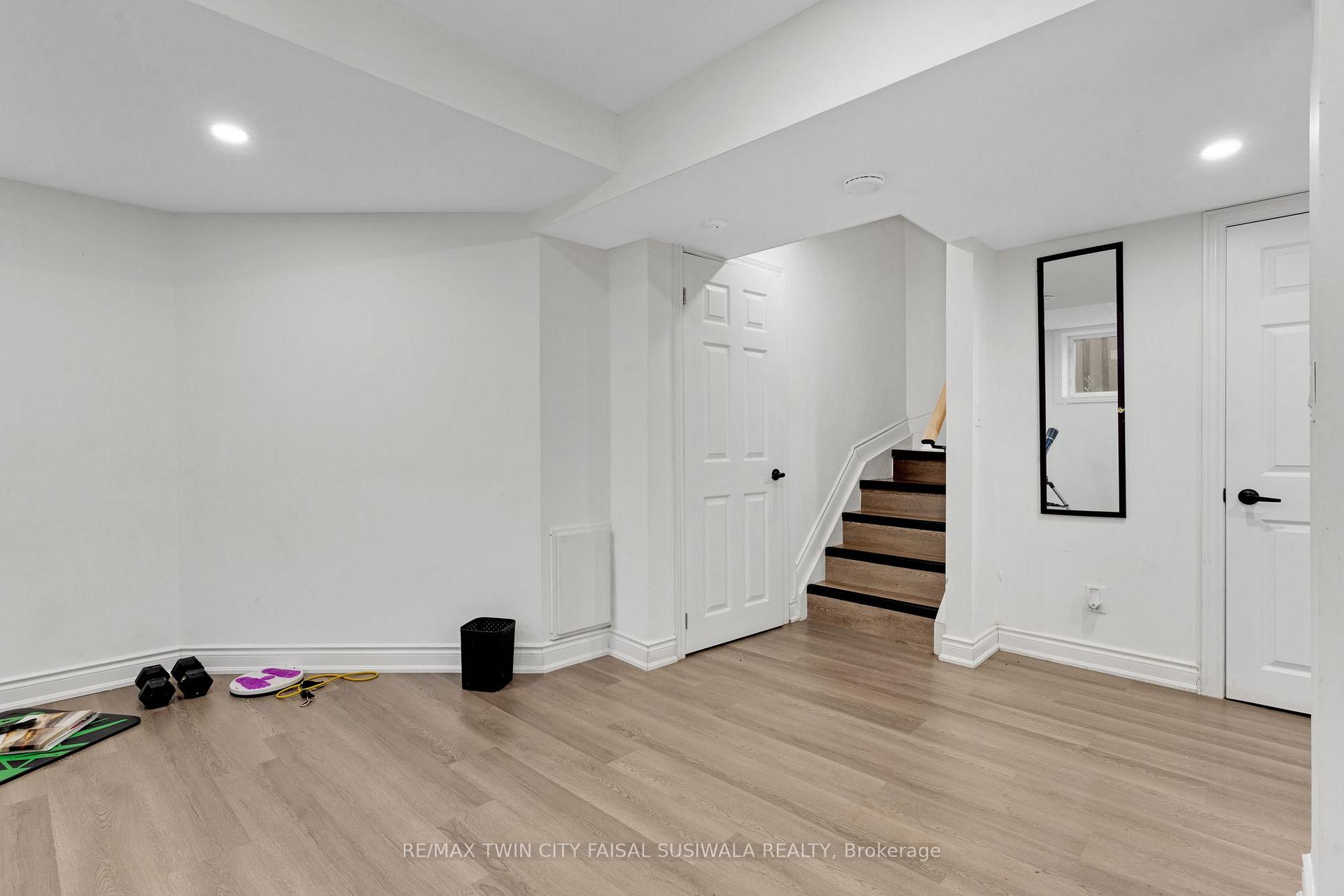 Photo 23 of 100 Anglerock Drive, Cambridge, Fiddlesticks — HOMEH