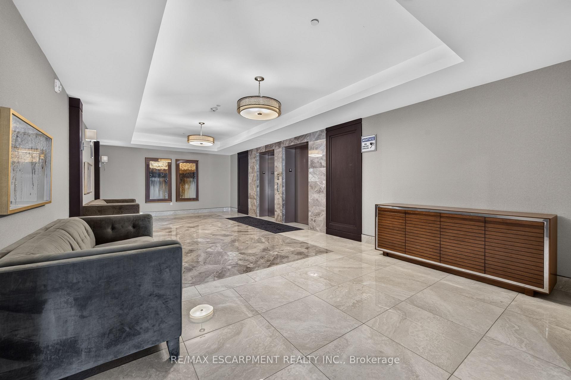 Photo 6 of Unit 123, 101 Shoreview Place, Hamilton, Lakeshore — HOMEH