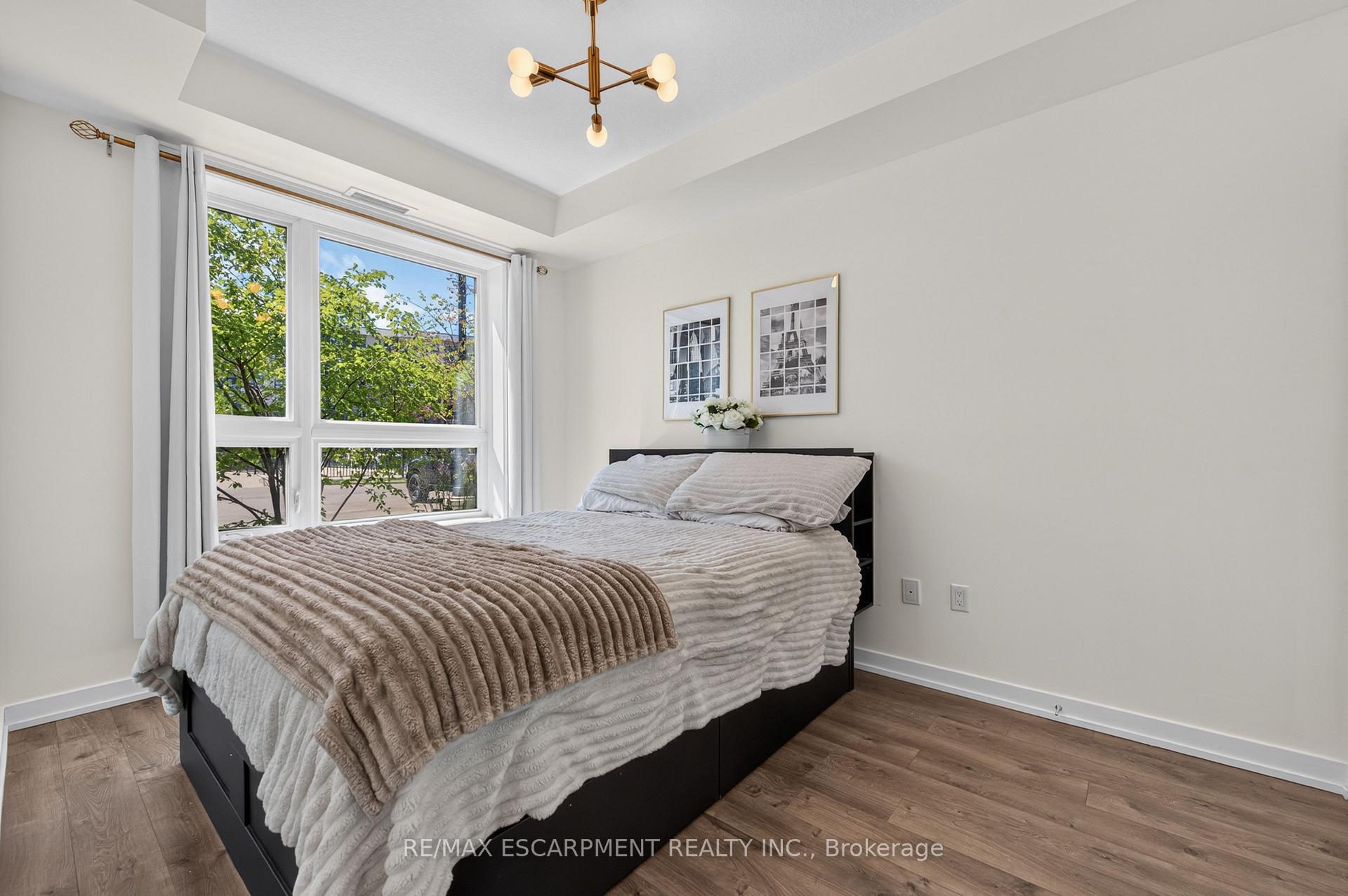 Photo 22 of Unit 123, 101 Shoreview Place, Hamilton, Lakeshore — HOMEH