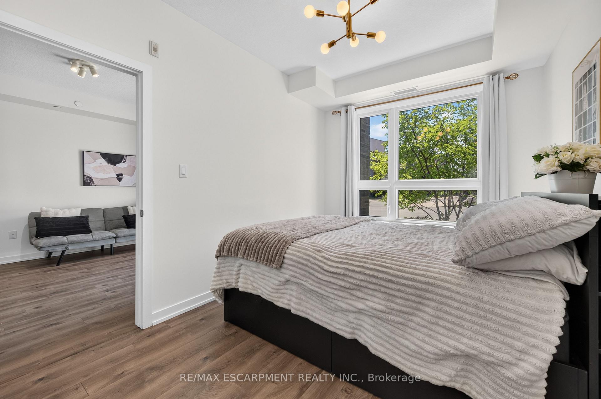 Photo 23 of Unit 123, 101 Shoreview Place, Hamilton, Lakeshore — HOMEH