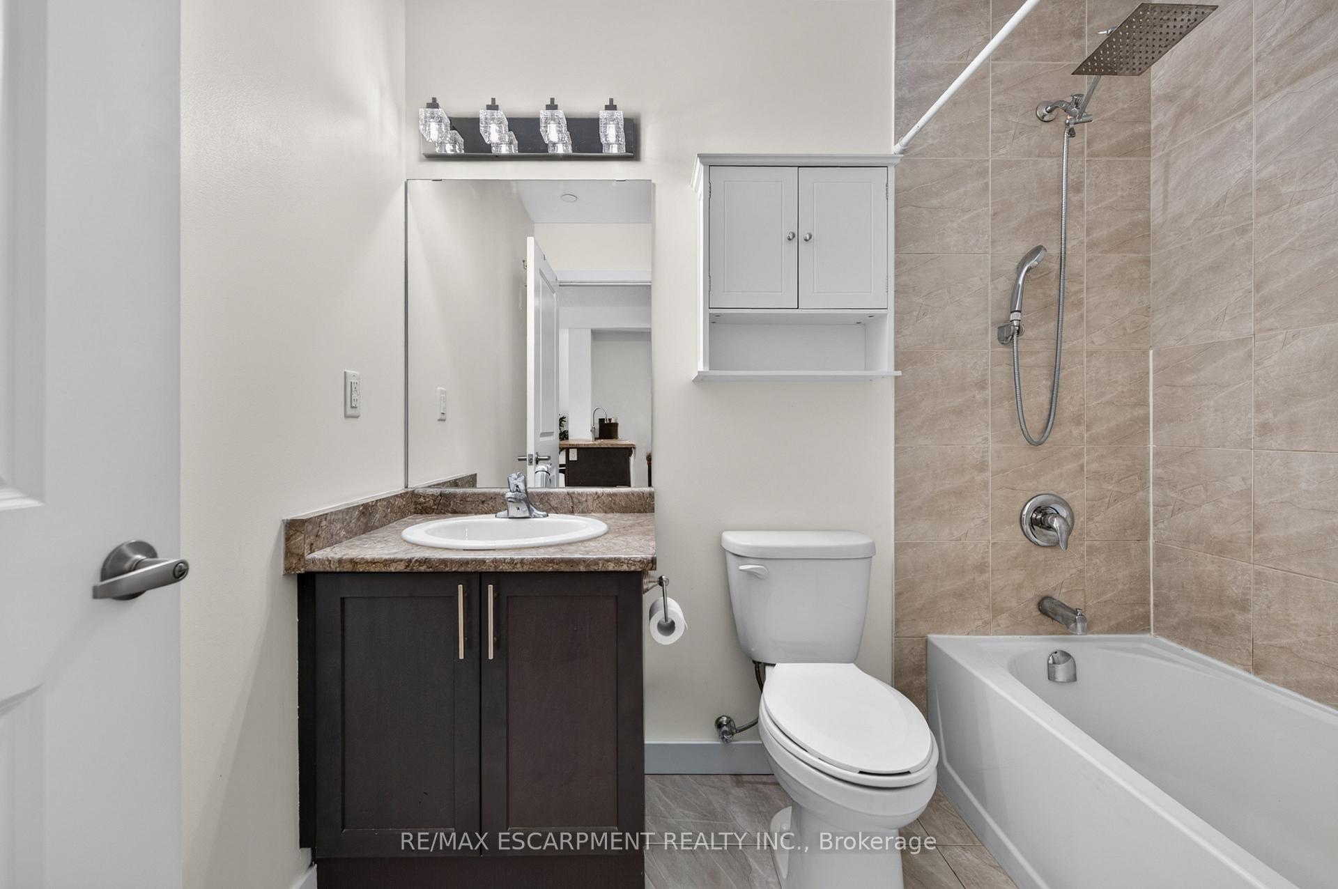 Photo 25 of Unit 123, 101 Shoreview Place, Hamilton, Lakeshore — HOMEH