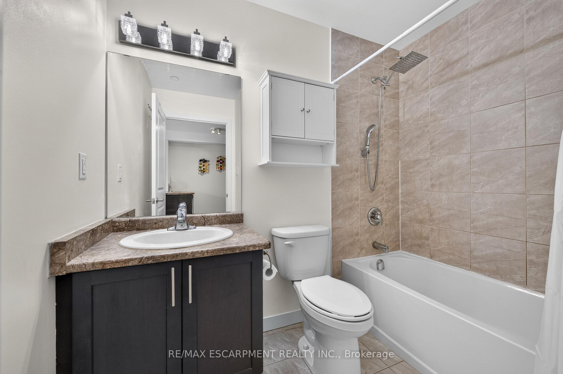 Photo 26 of Unit 123, 101 Shoreview Place, Hamilton, Lakeshore — HOMEH