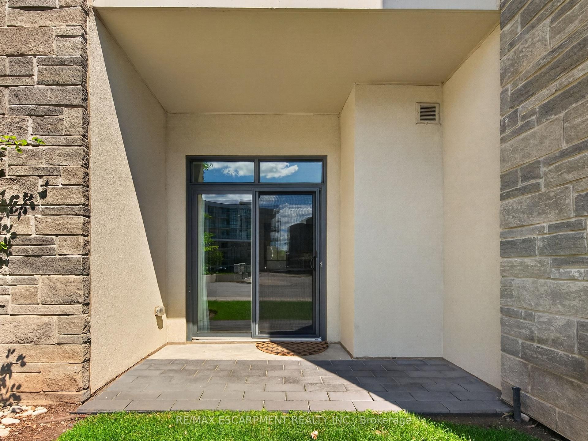 Photo 28 of Unit 123, 101 Shoreview Place, Hamilton, Lakeshore — HOMEH