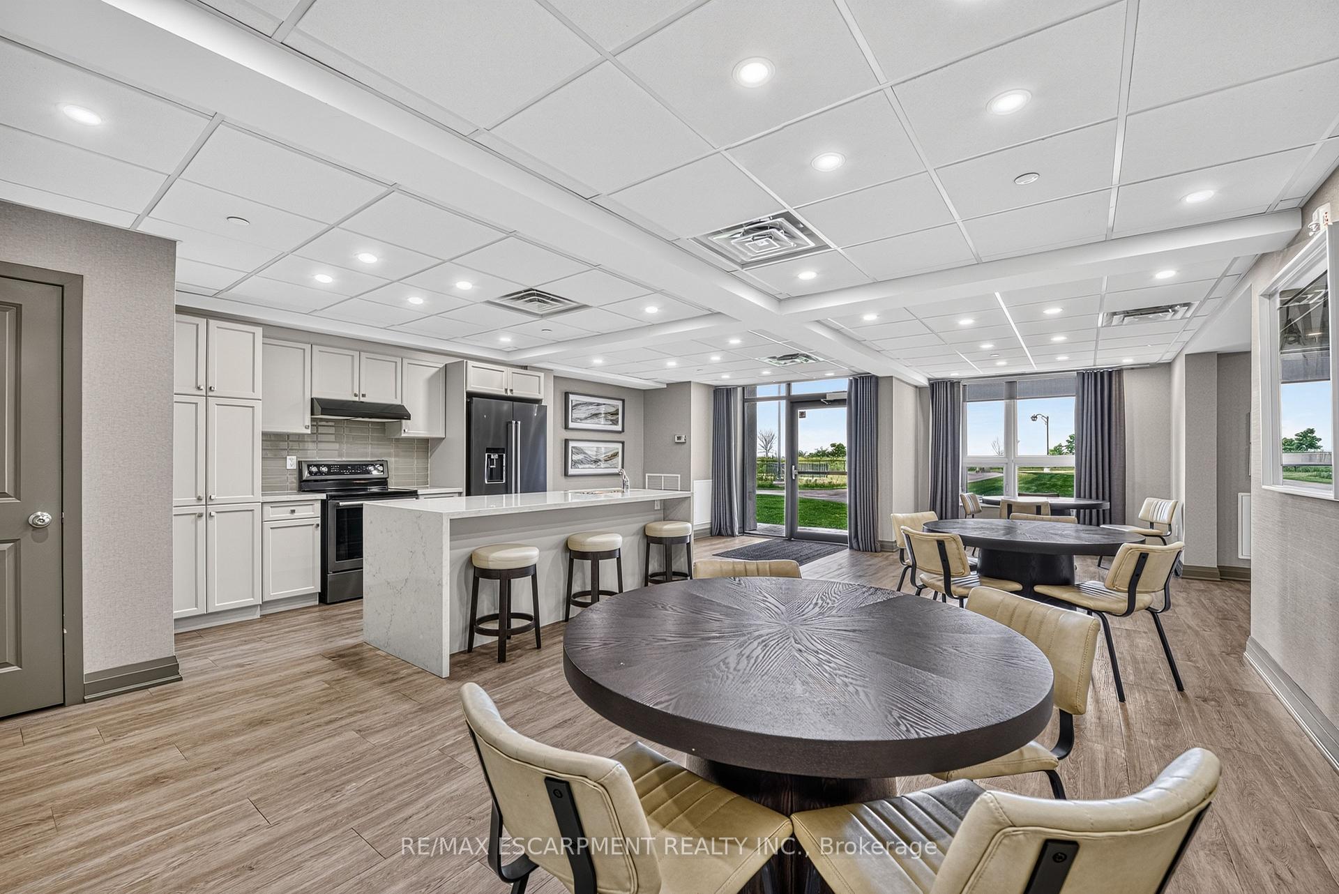 Photo 29 of Unit 123, 101 Shoreview Place, Hamilton, Lakeshore — HOMEH