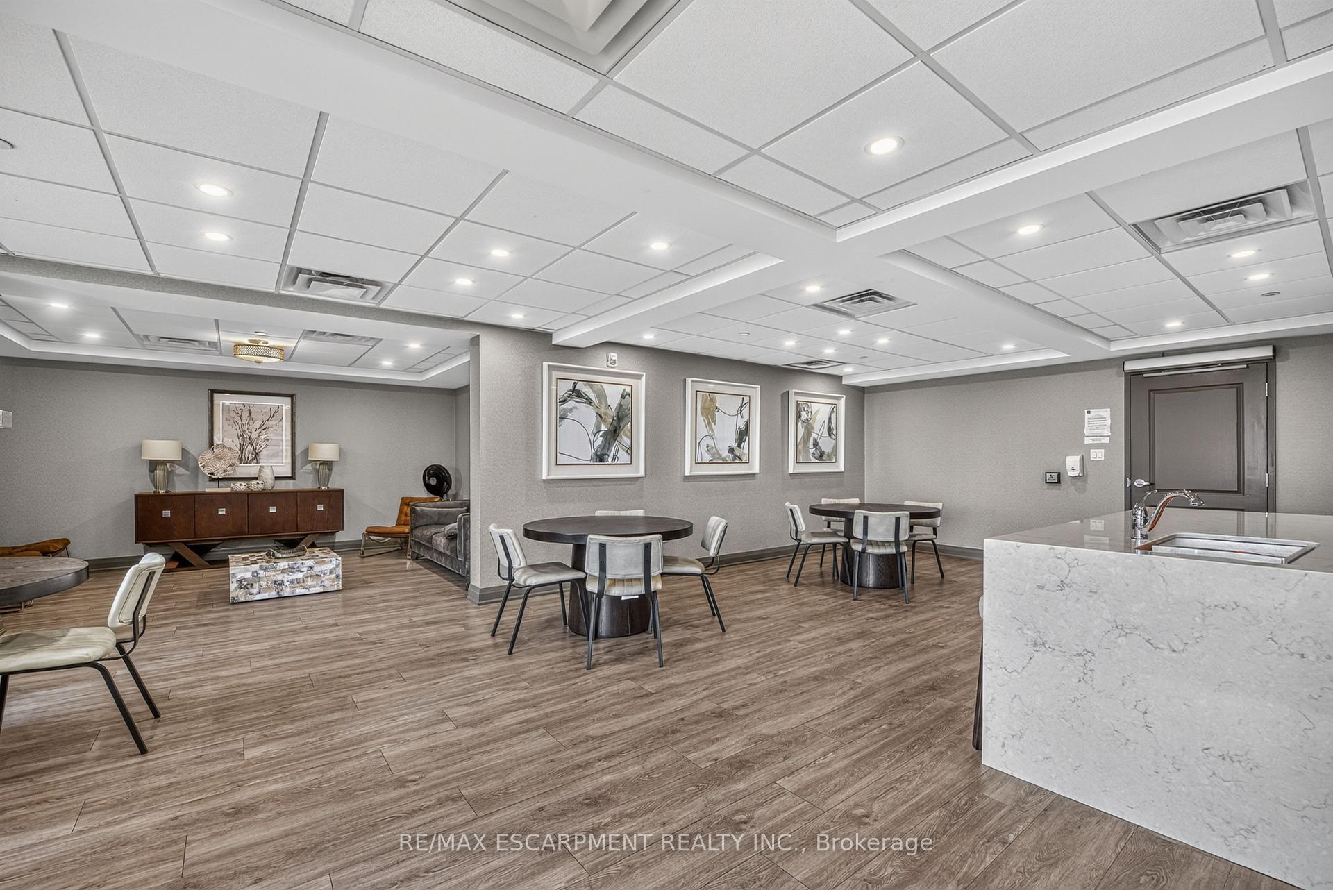 Photo 31 of Unit 123, 101 Shoreview Place, Hamilton, Lakeshore — HOMEH