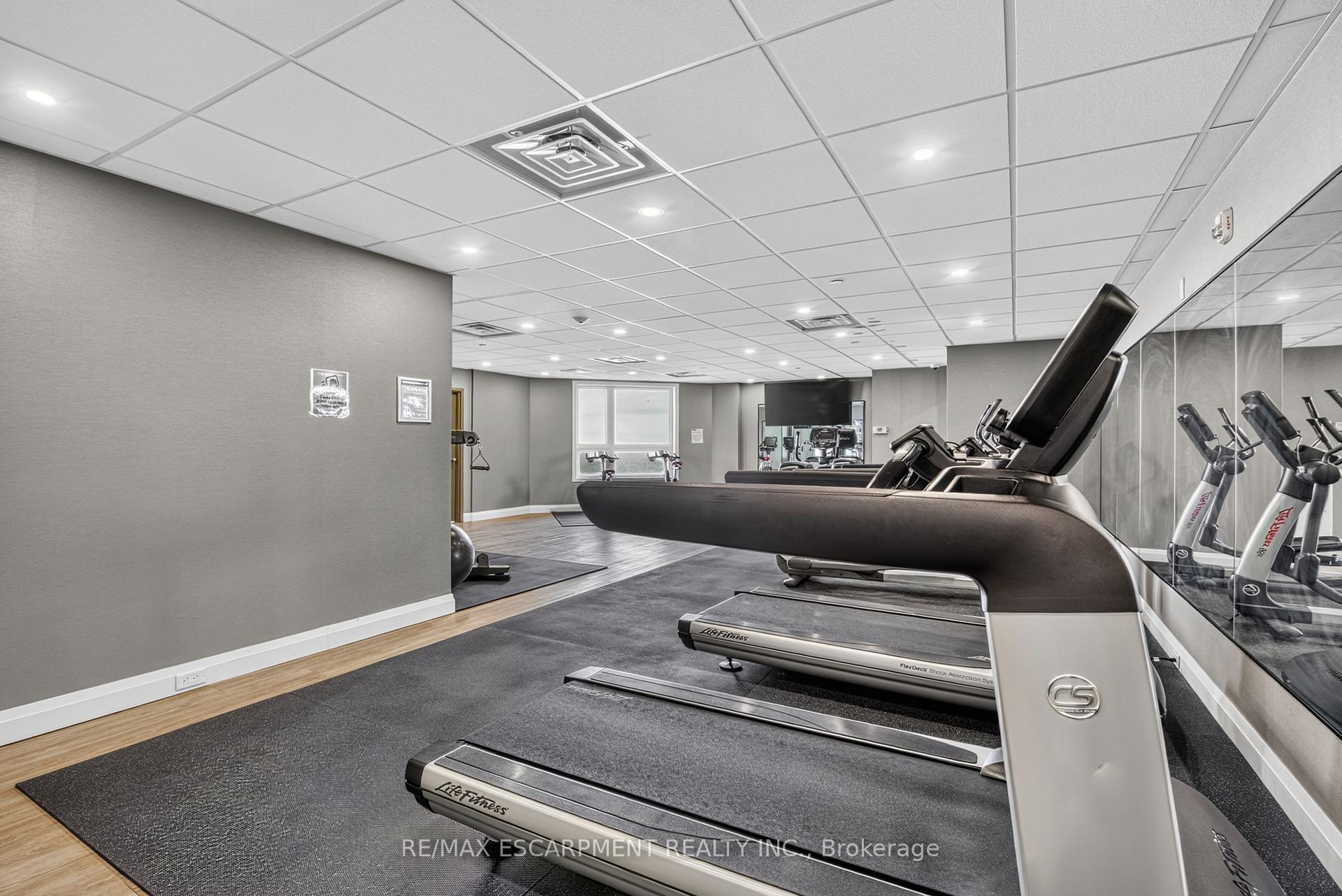 Photo 32 of Unit 123, 101 Shoreview Place, Hamilton, Lakeshore — HOMEH