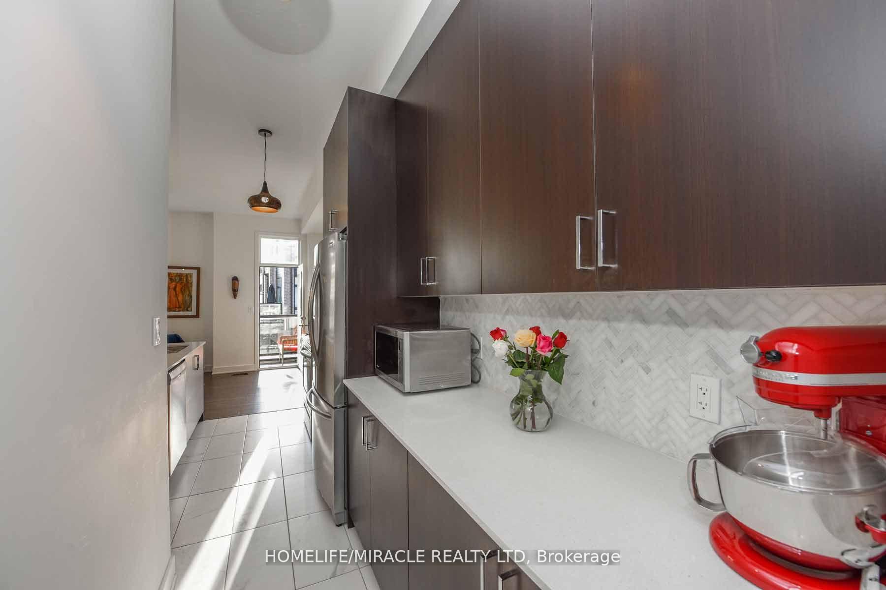 Photo 15 of 183 Carpaccio Avenue, Vaughan, Vellore Village — HOMEH