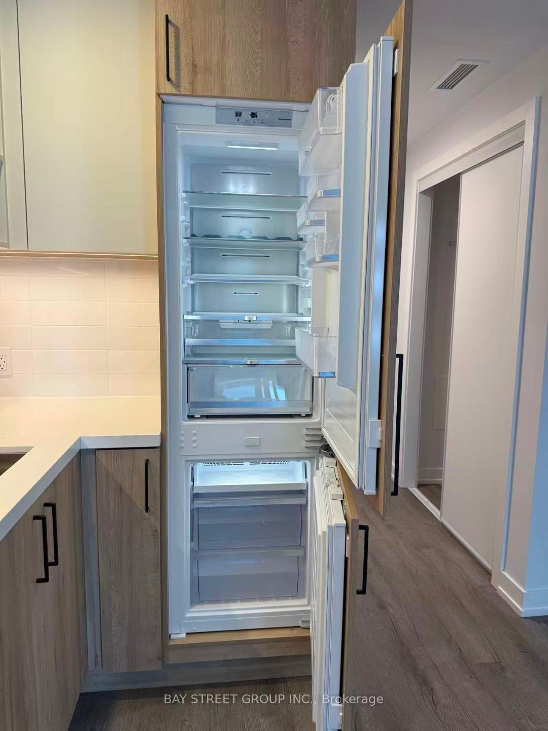 Photo 6 of Unit 1207, 21 Meadowdale Road, Vaughan, Vaughan Corporate Centre — HOMEH