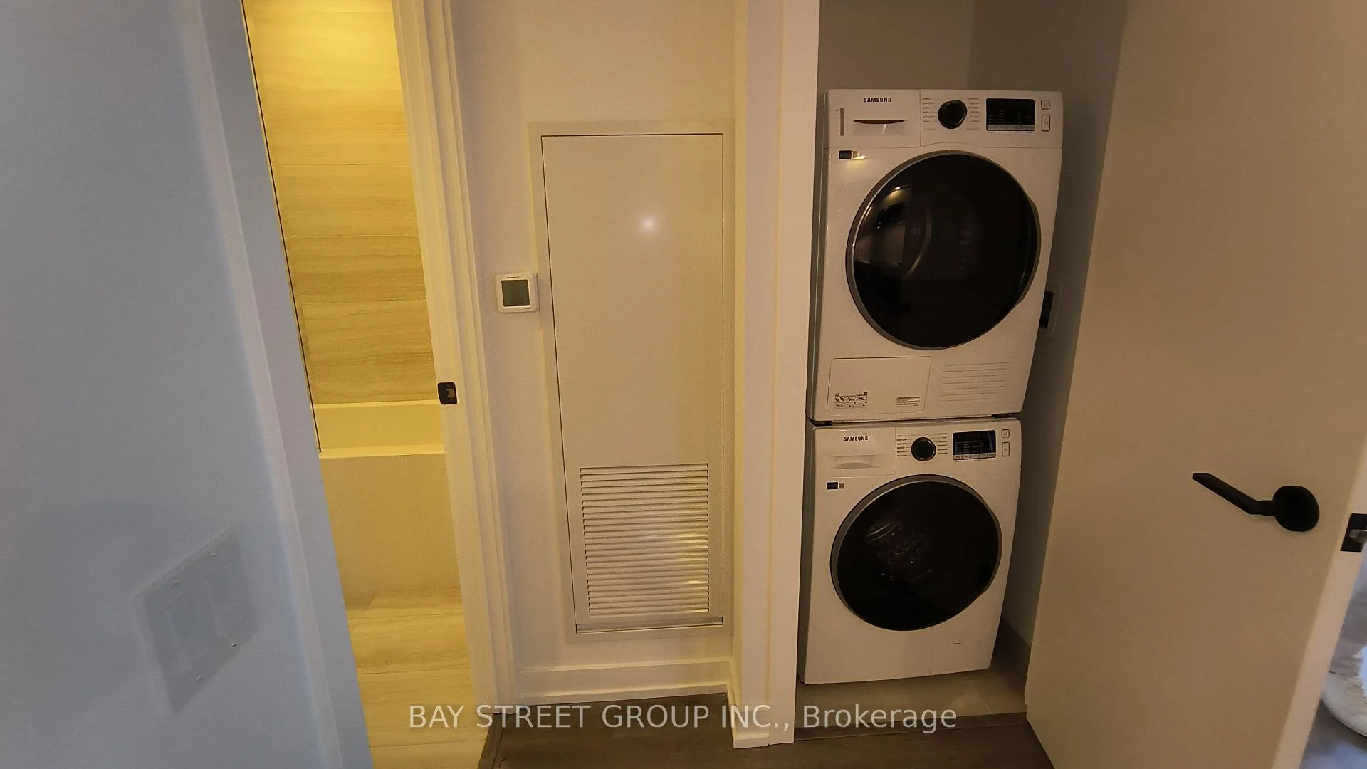 Photo 18 of Unit 1207, 21 Meadowdale Road, Vaughan, Vaughan Corporate Centre — HOMEH