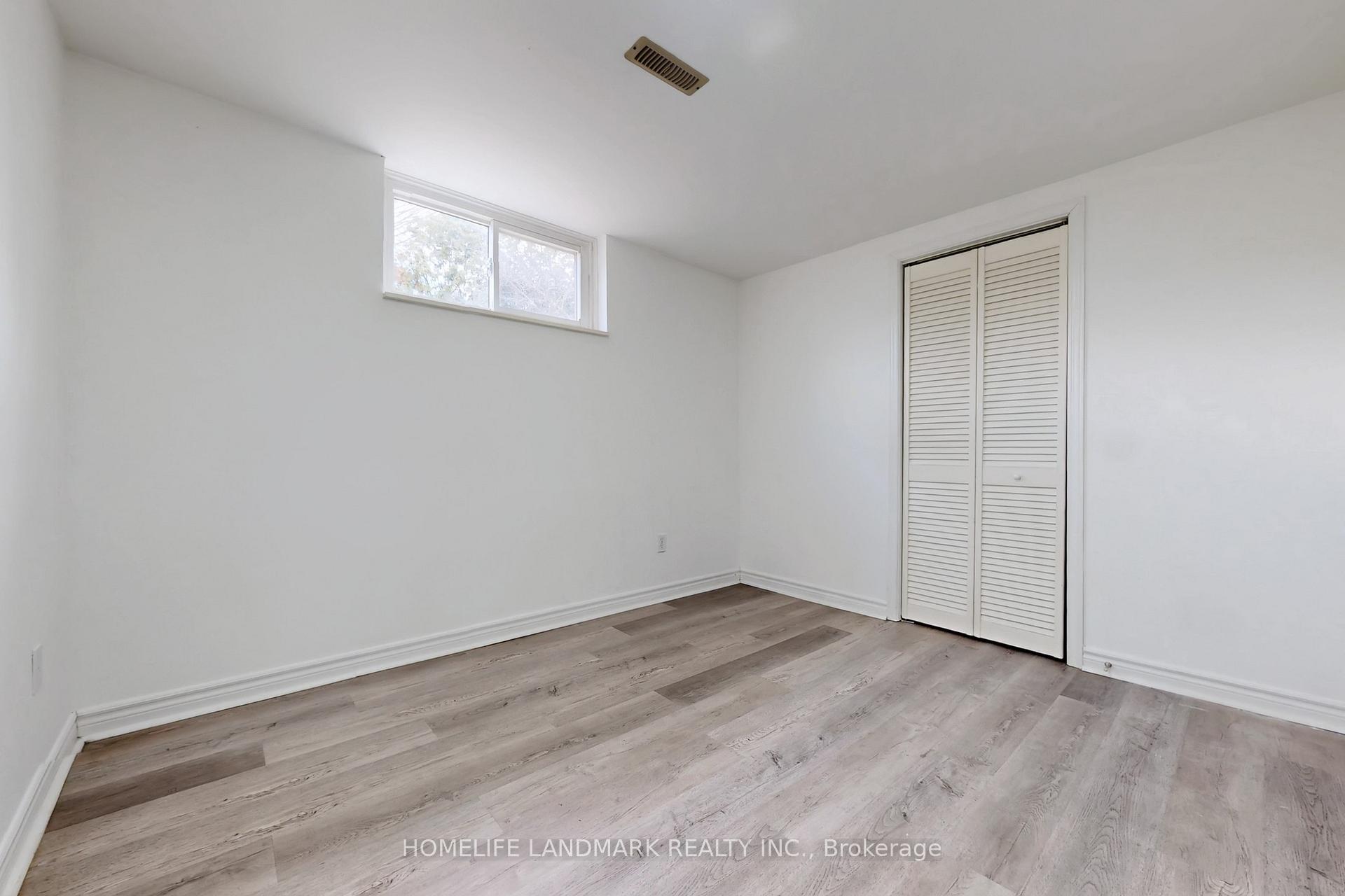 Photo 27 of 225 Pineway Boulevard, North York, Bayview Woods-Steeles — HOMEH