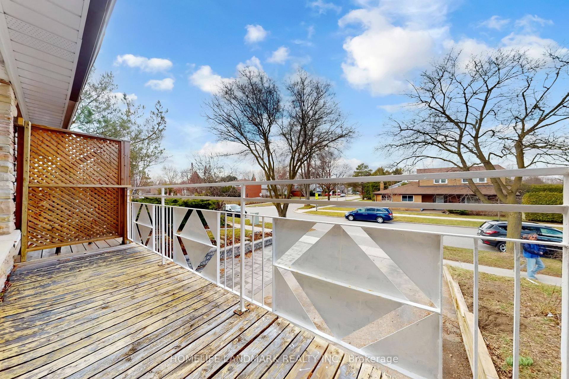 Photo 30 of 225 Pineway Boulevard, North York, Bayview Woods-Steeles — HOMEH