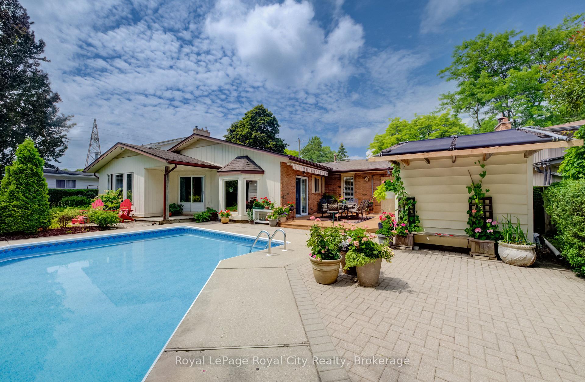 Photo 38 of 24 Maplewood Drive, Guelph, Dovercliffe Park/Old University — HOMEH