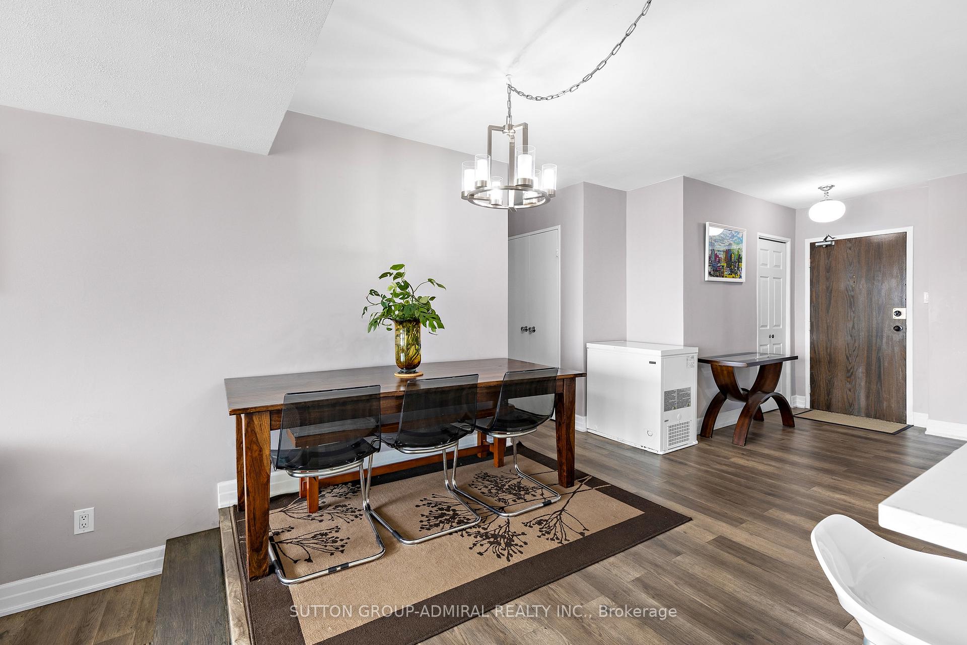 Photo 16 of Unit 513, 1 Four Winds Drive, North York, York University Heights — HOMEH