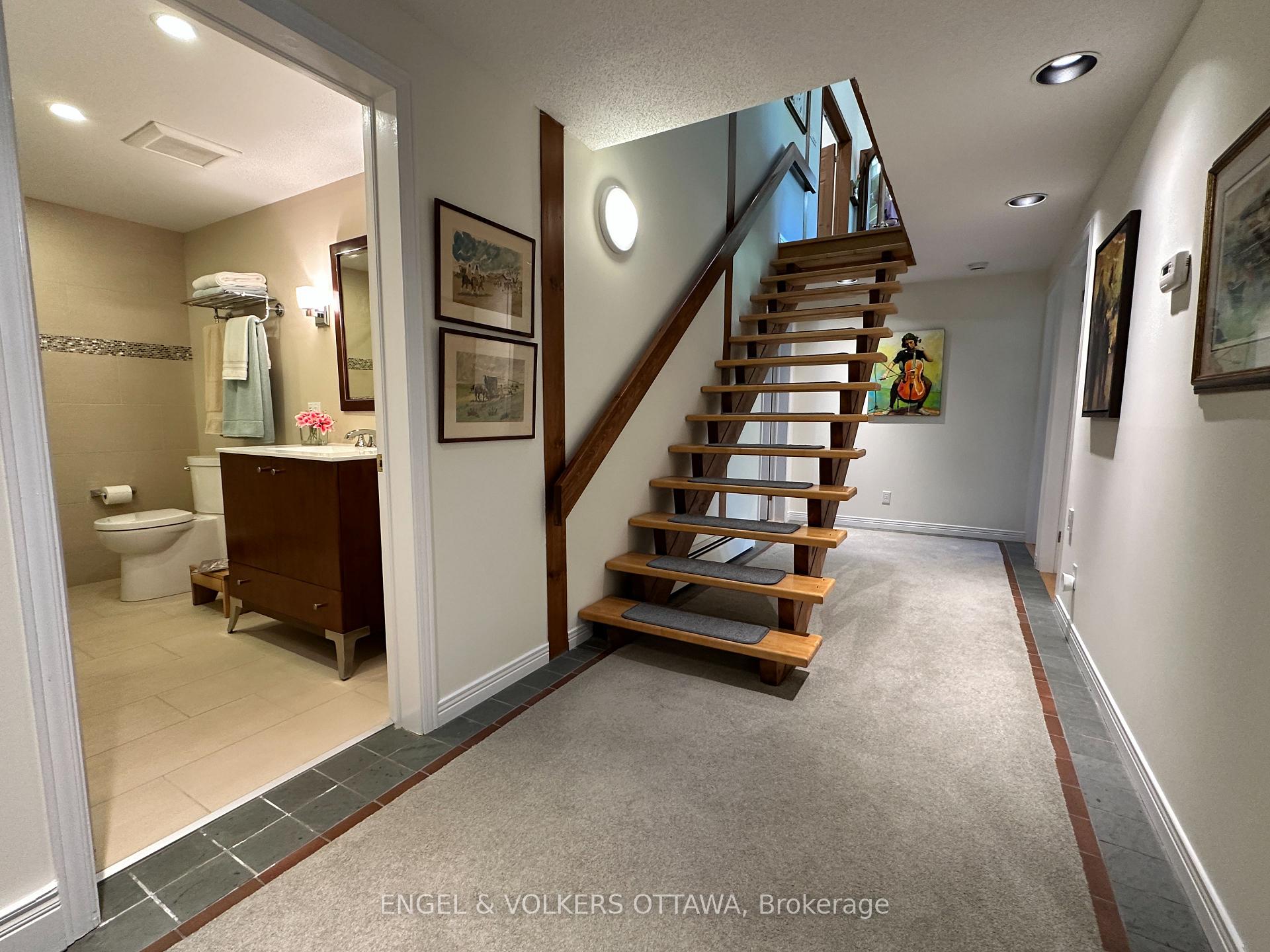 Photo 11 of 4637 Northwoods Drive, Ottawa, Constance Bay — HOMEH