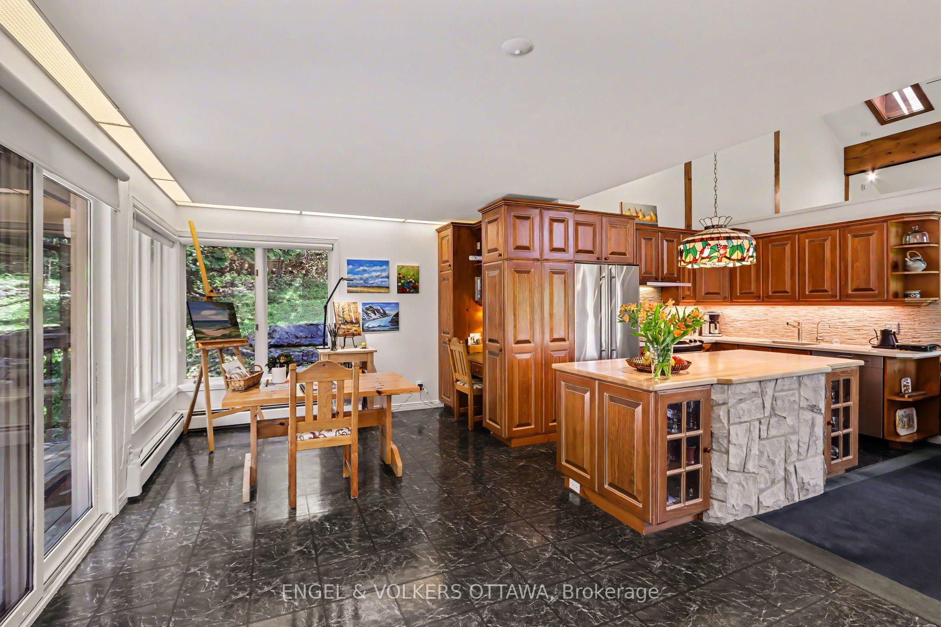 Photo 20 of 4637 Northwoods Drive, Ottawa, Constance Bay — HOMEH