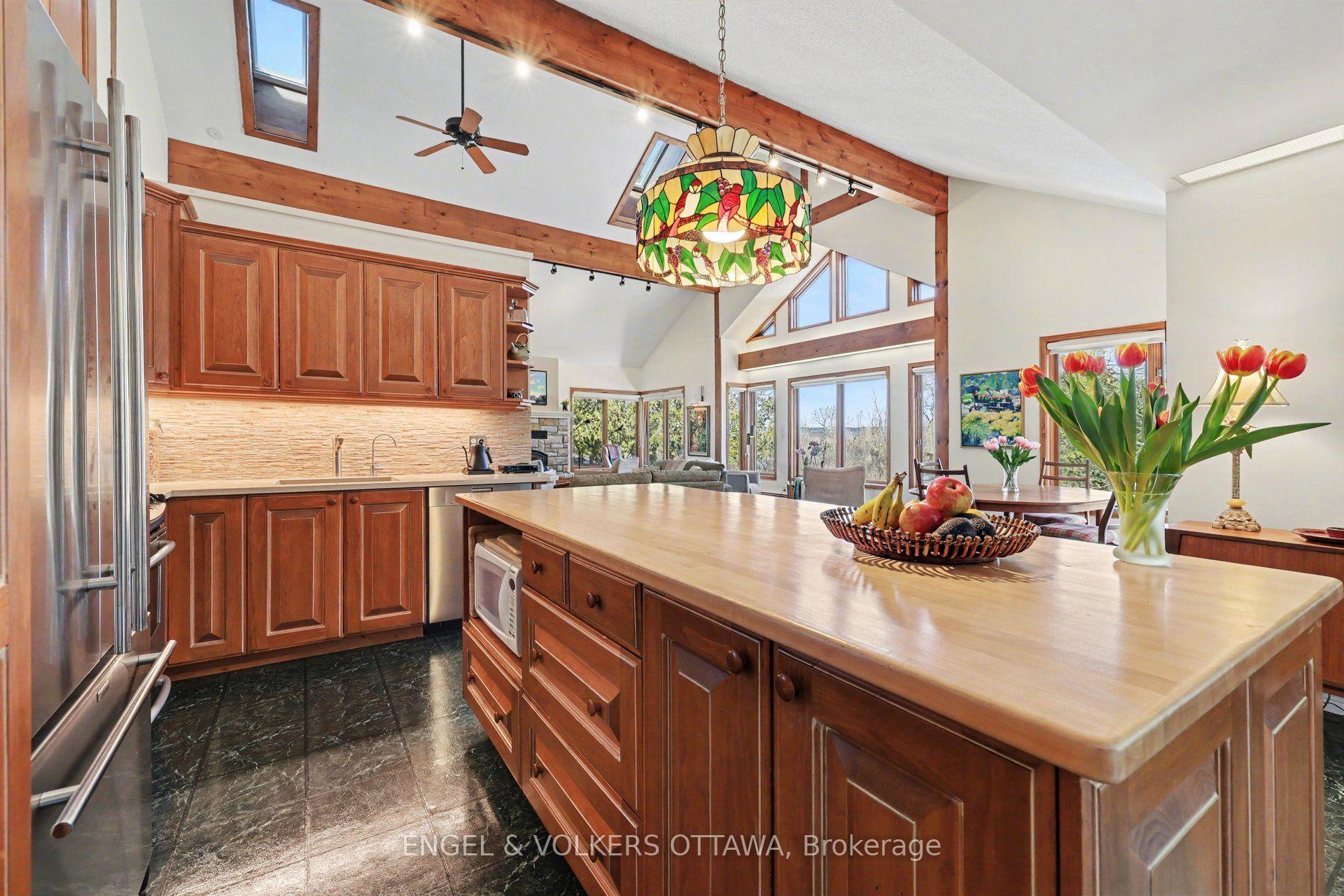 Photo 23 of 4637 Northwoods Drive, Ottawa, Constance Bay — HOMEH