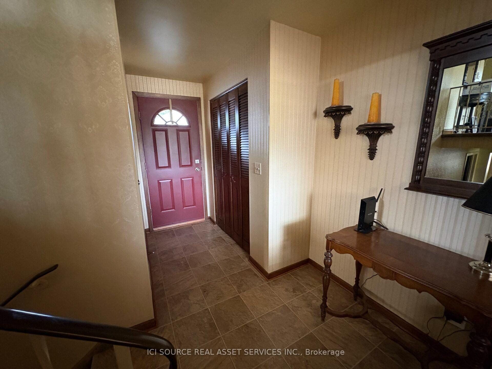 Photo 8 of 9440 Chestnut Drive, Windsor — HOMEH