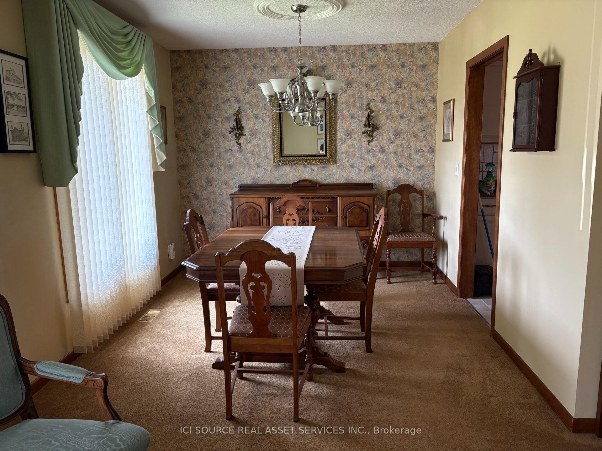 Photo 11 of 9440 Chestnut Drive, Windsor — HOMEH