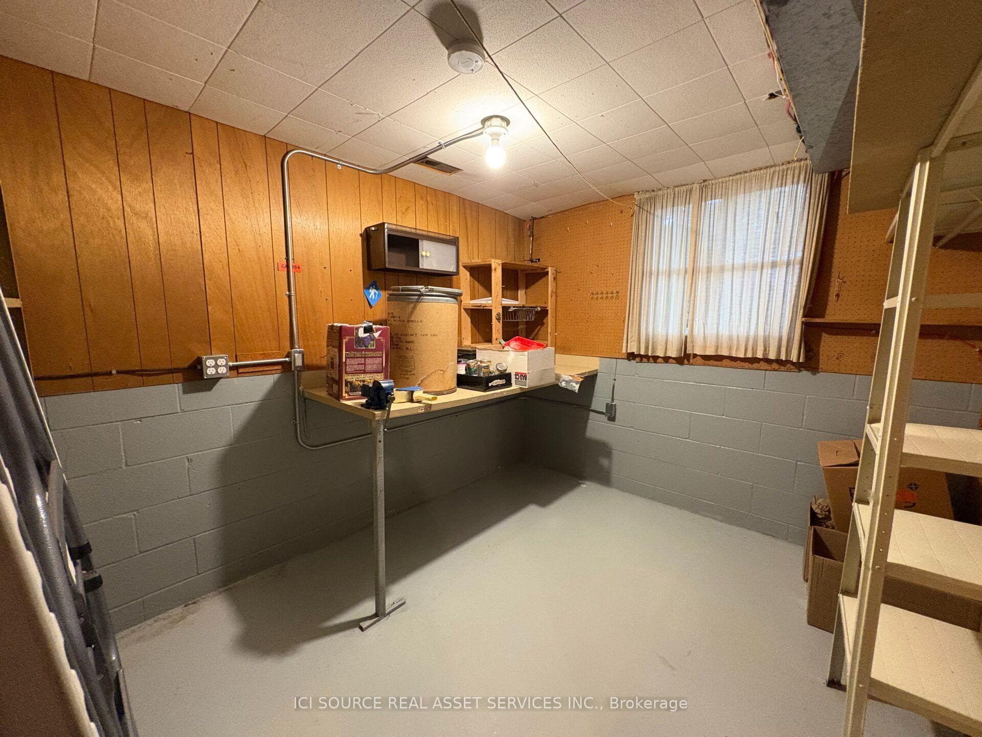 Photo 24 of 9440 Chestnut Drive, Windsor — HOMEH