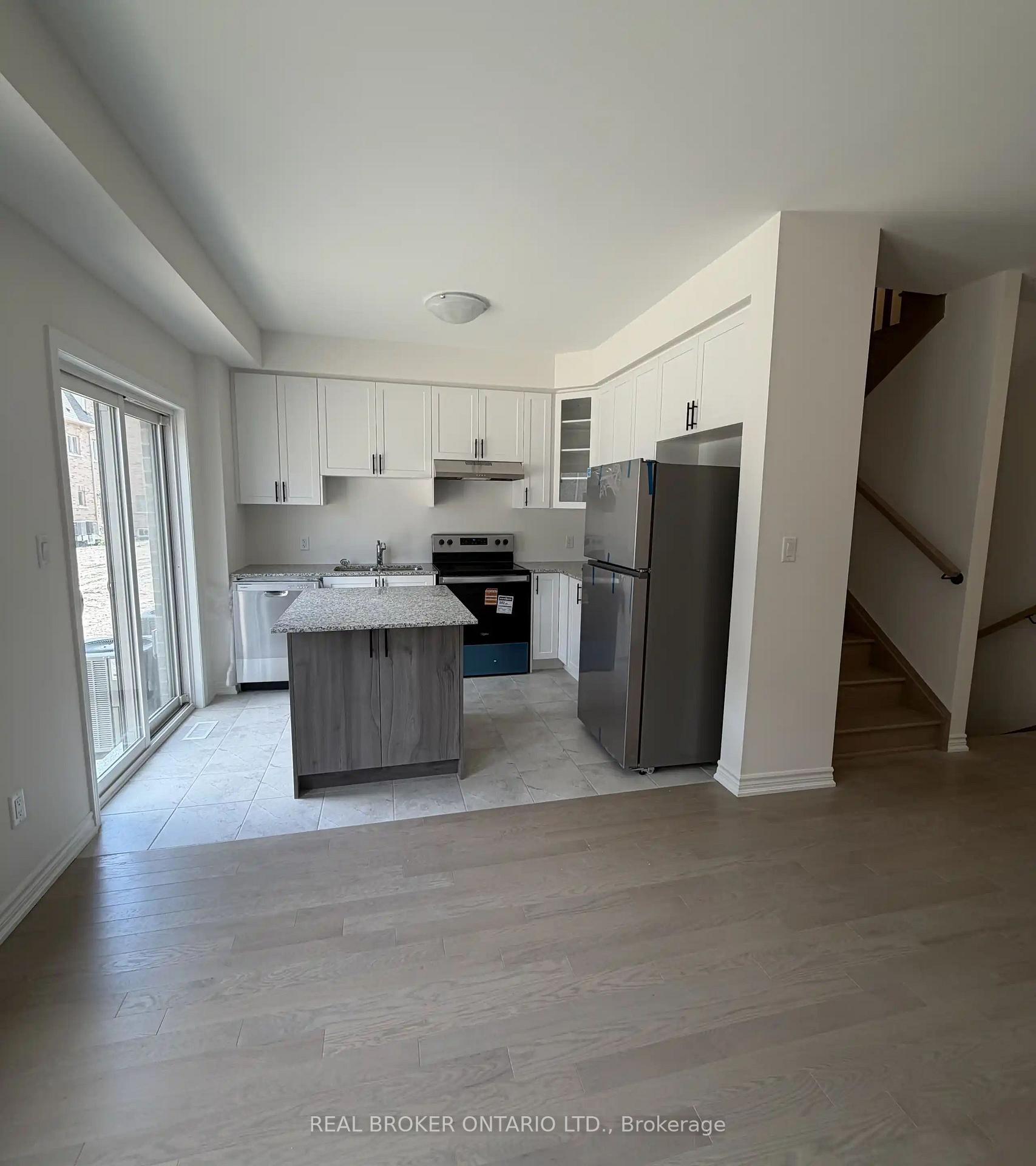 Photo 4 of 22 Brethet Heights, New Tecumseth, Beeton — HOMEH